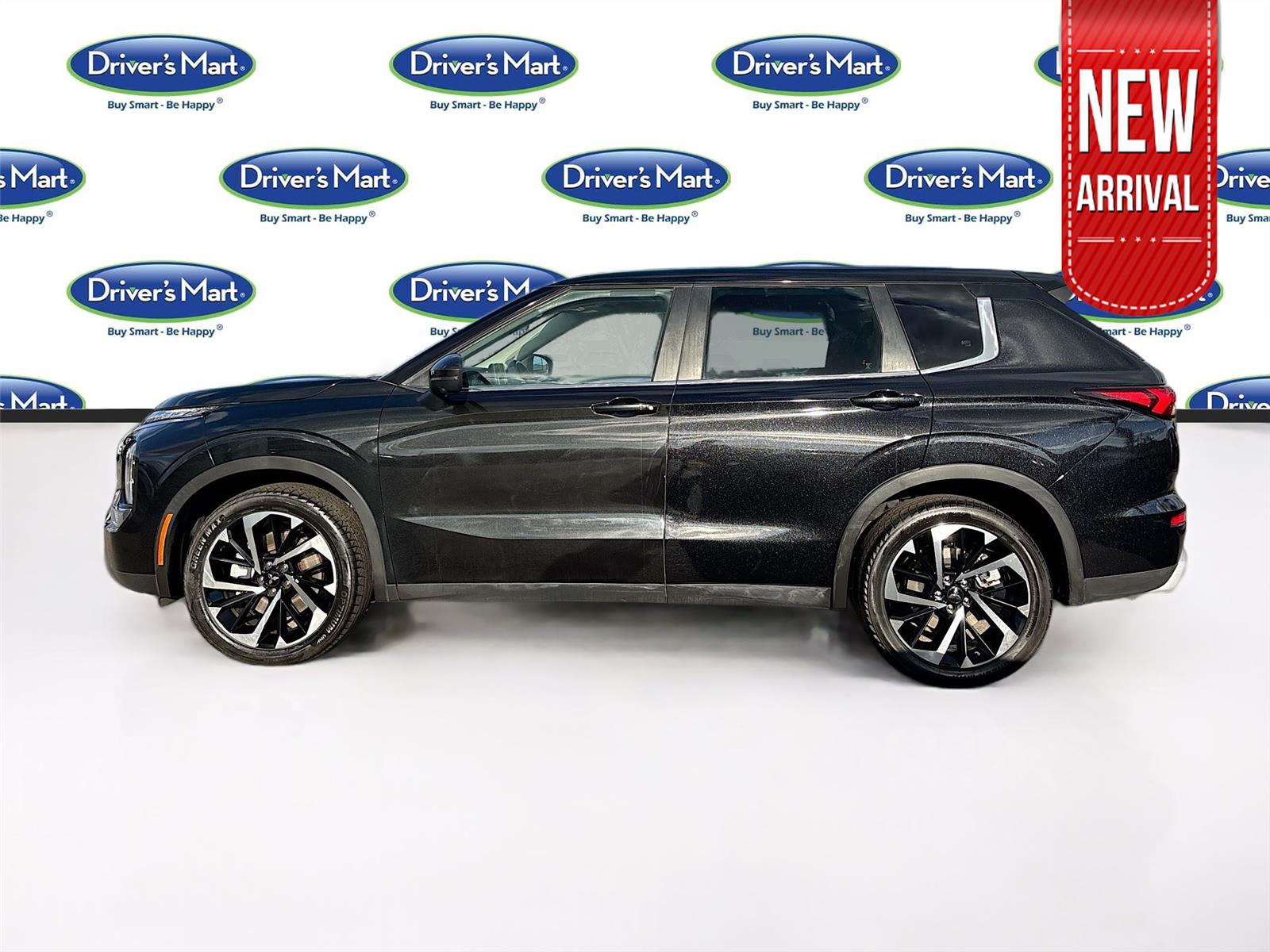 2023 Mitsubishi Outlander SE