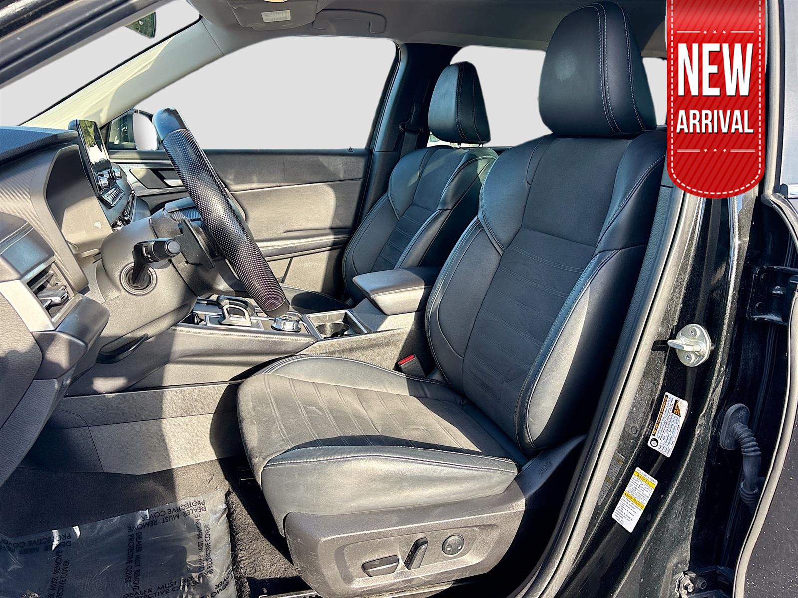 2023 Mitsubishi Outlander SE