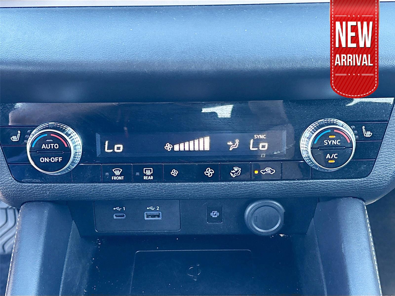 2024 MITSUBISHI OUTLANDER SE/BL