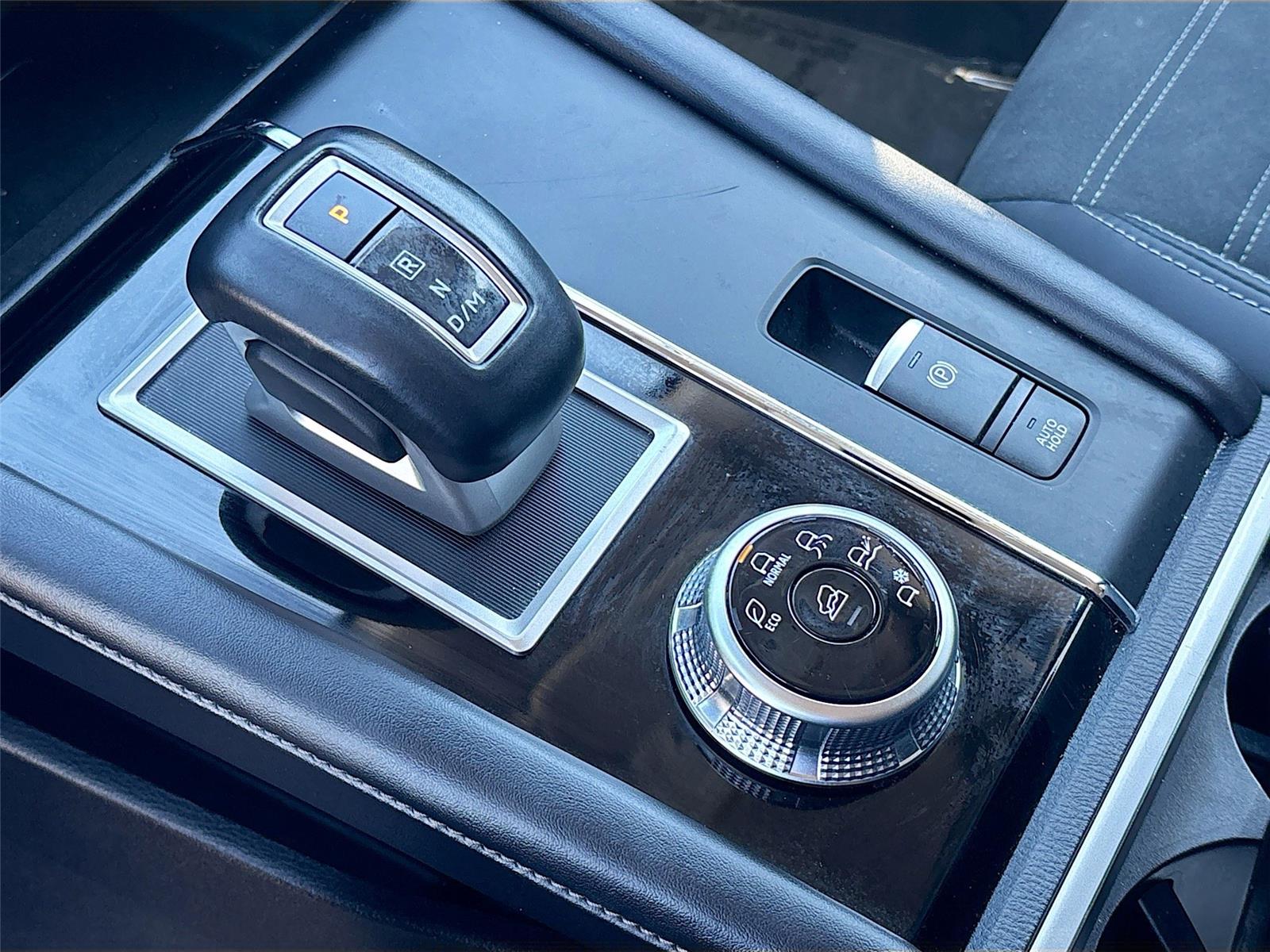 2024 MITSUBISHI OUTLANDER SE/BL