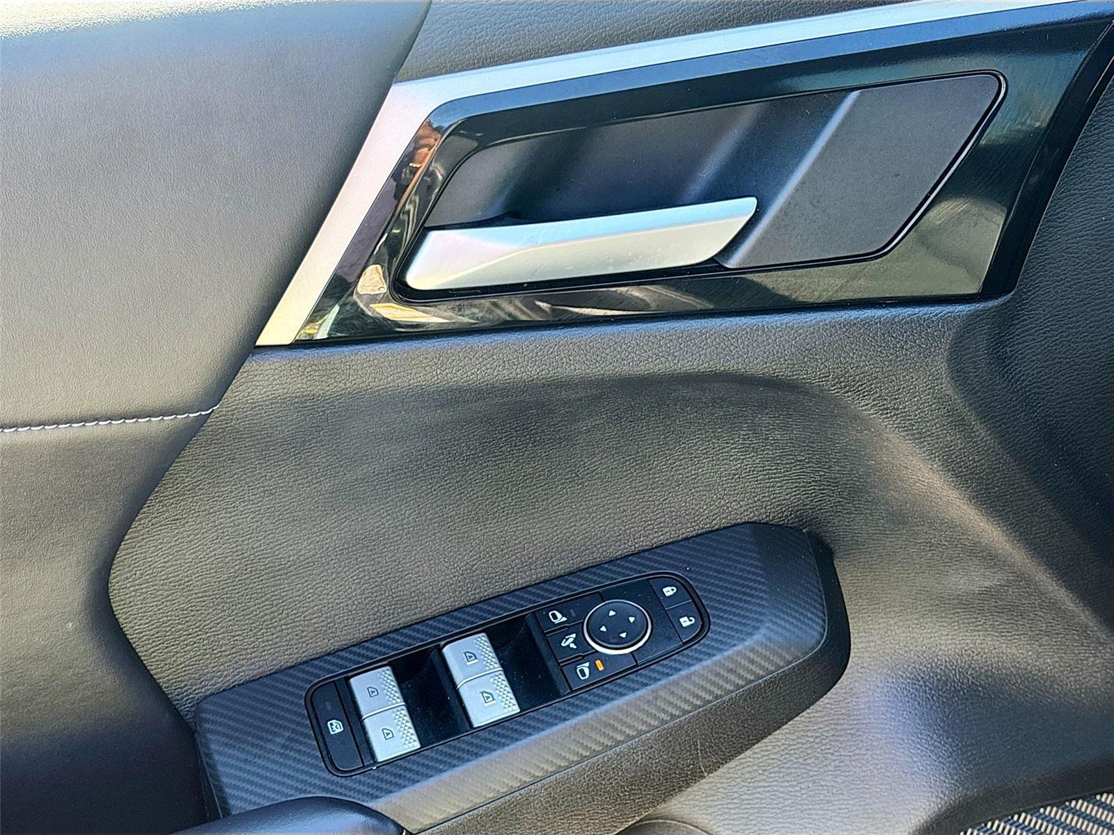 2024 MITSUBISHI OUTLANDER SE/BL