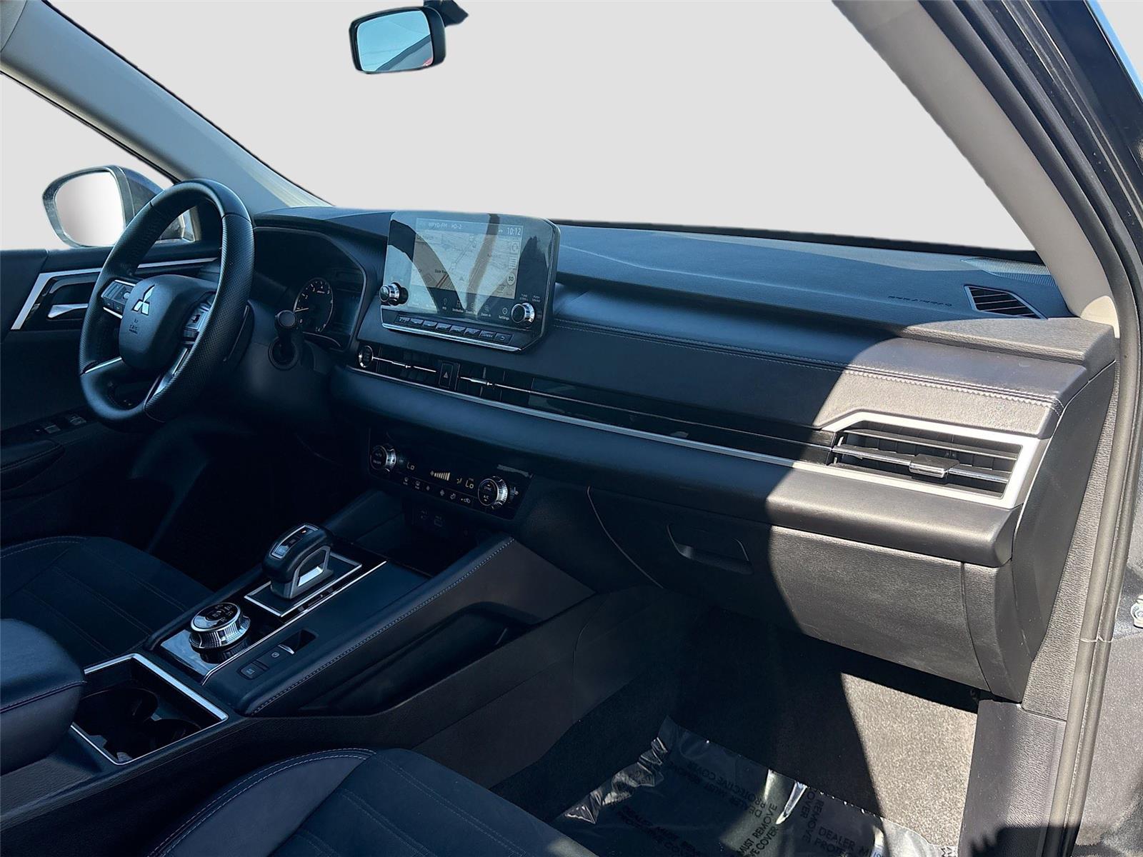 2024 MITSUBISHI OUTLANDER SE/BL