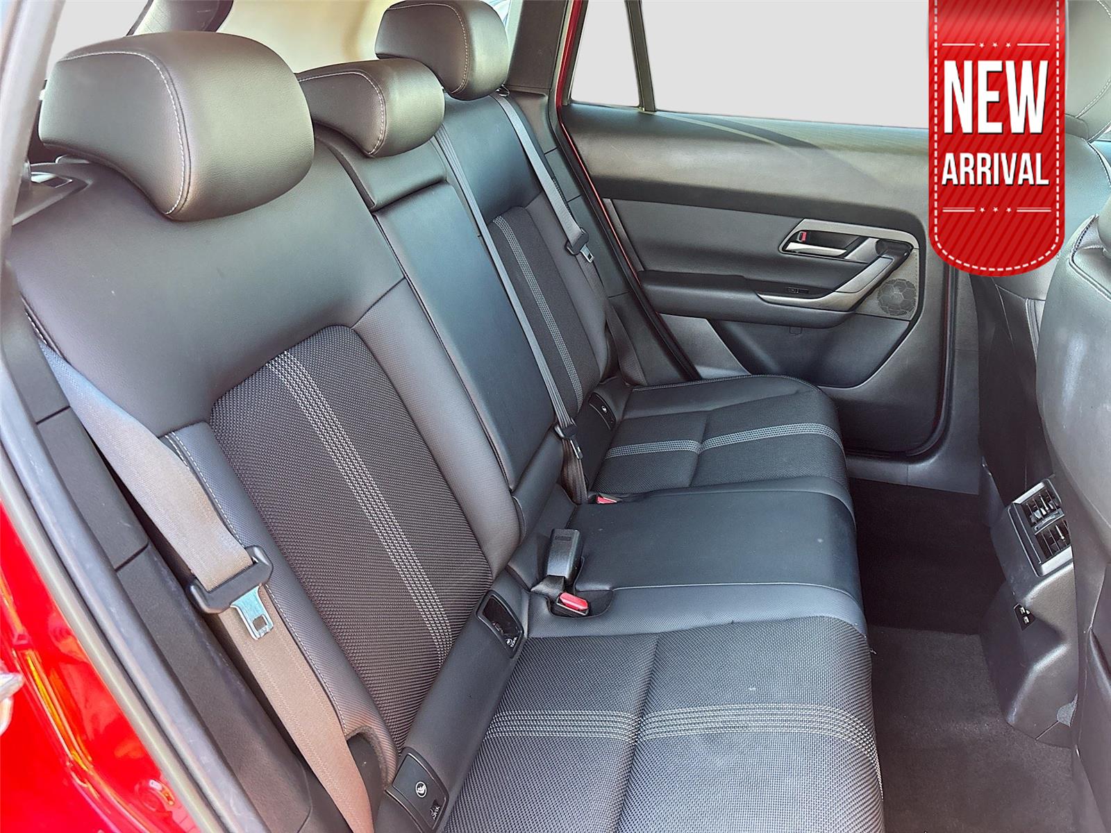 2024 Mazda CX-50 2.5 S Preferred Package