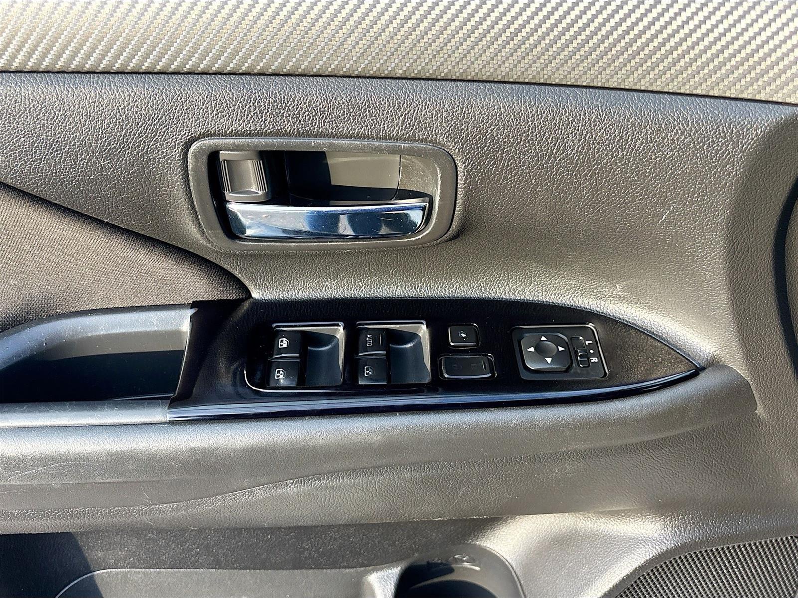 2018 Mitsubishi Outlander SE