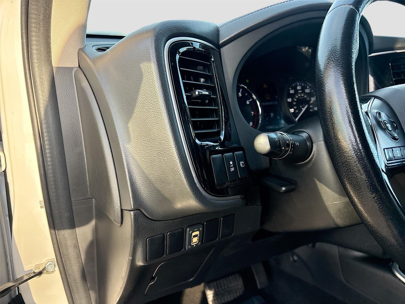 2018 Mitsubishi Outlander SE