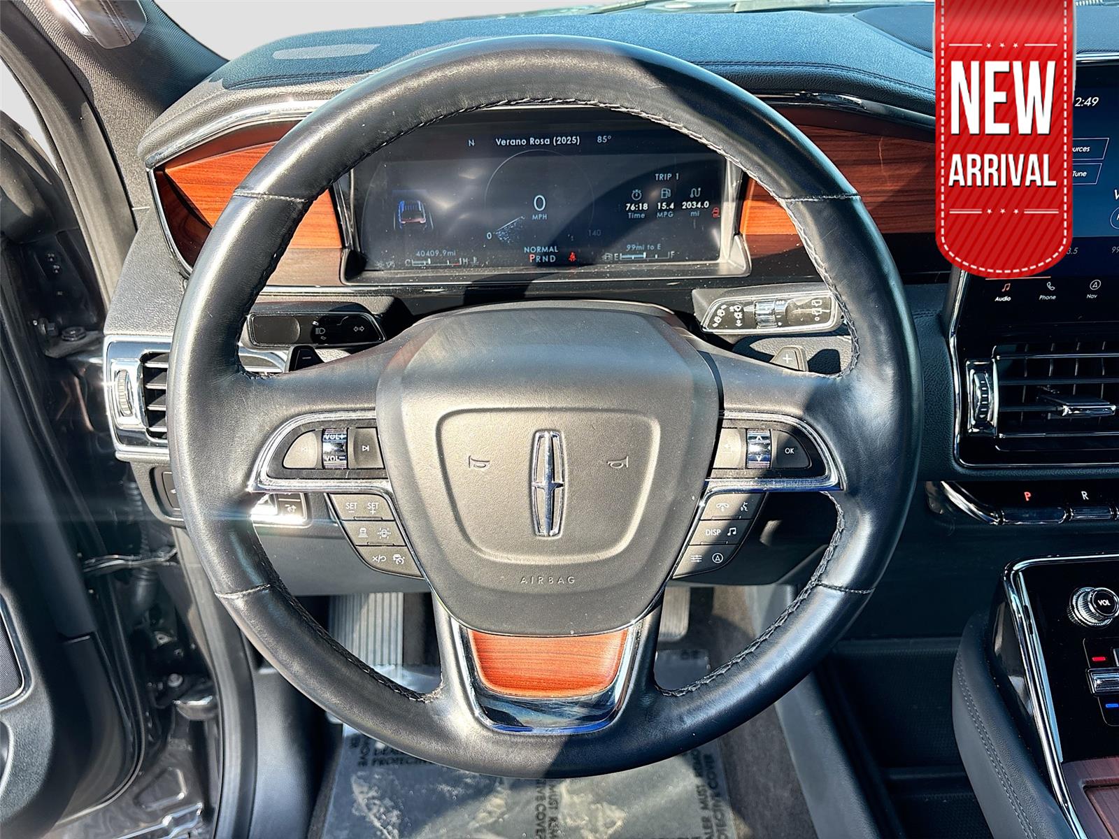 2023 Lincoln Navigator Standard