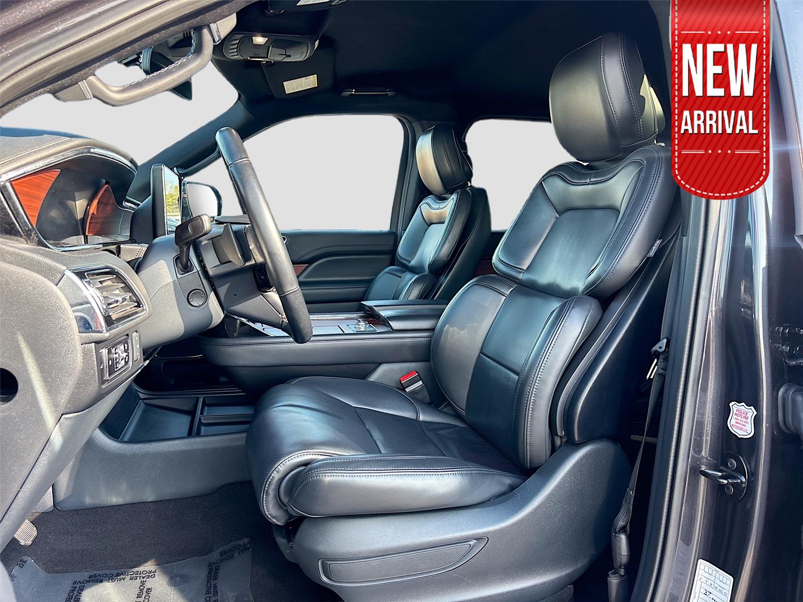 2023 Lincoln Navigator Standard