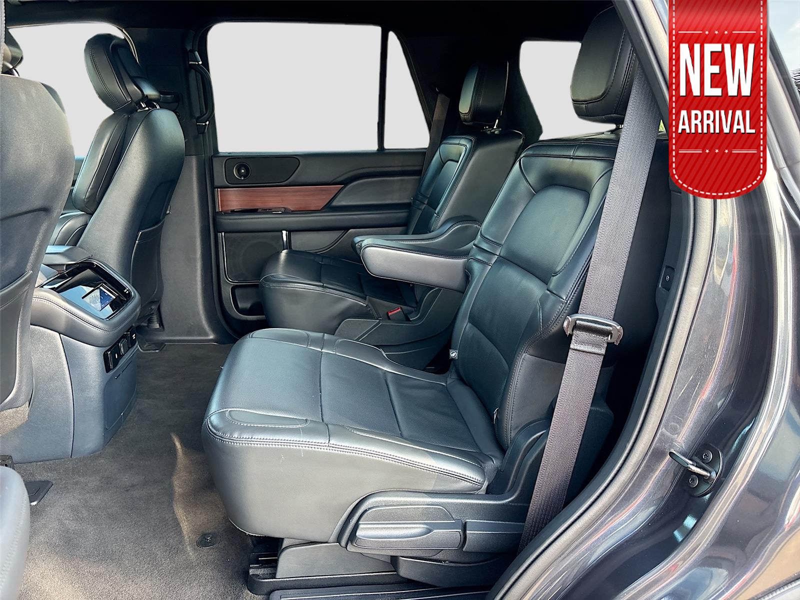 2023 Lincoln Navigator Standard