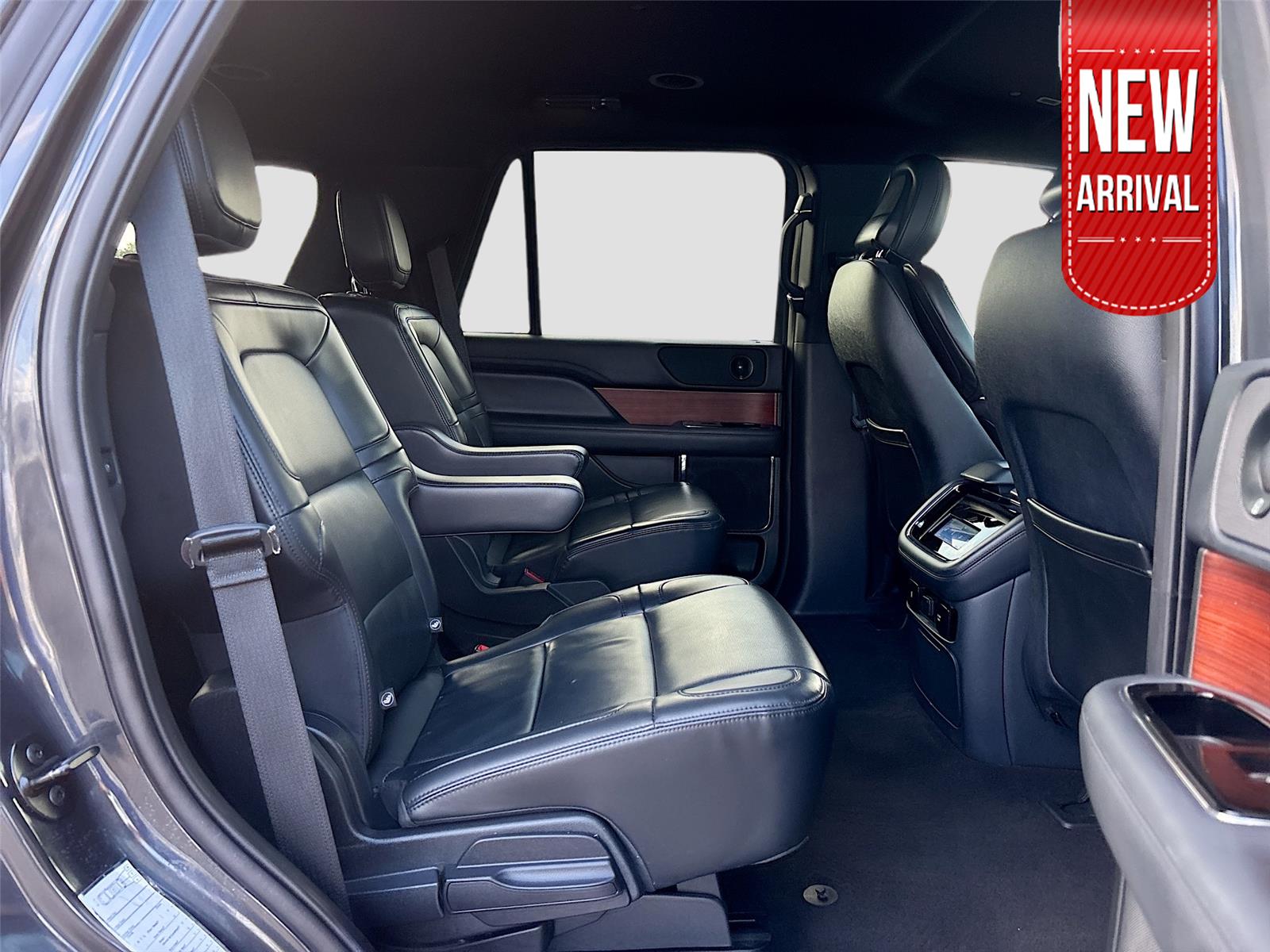 2023 Lincoln Navigator Standard