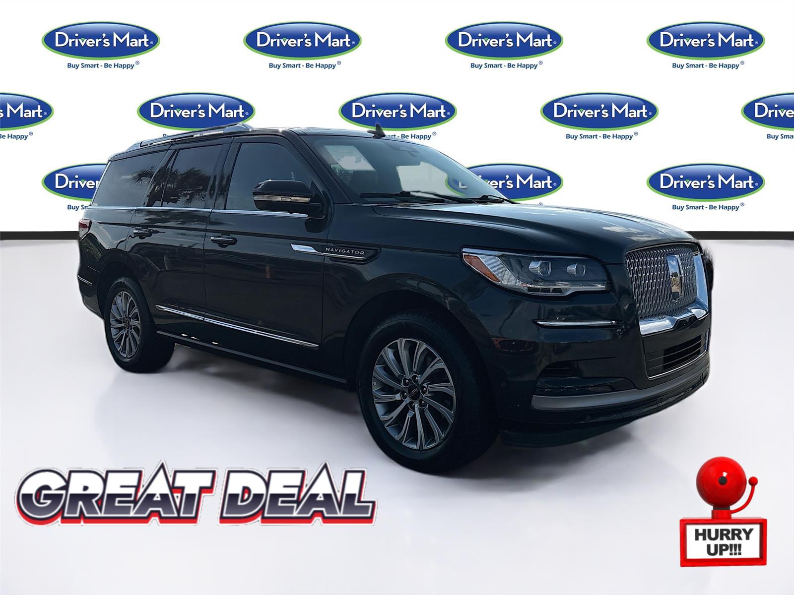 2023 Lincoln Navigator Base's photo