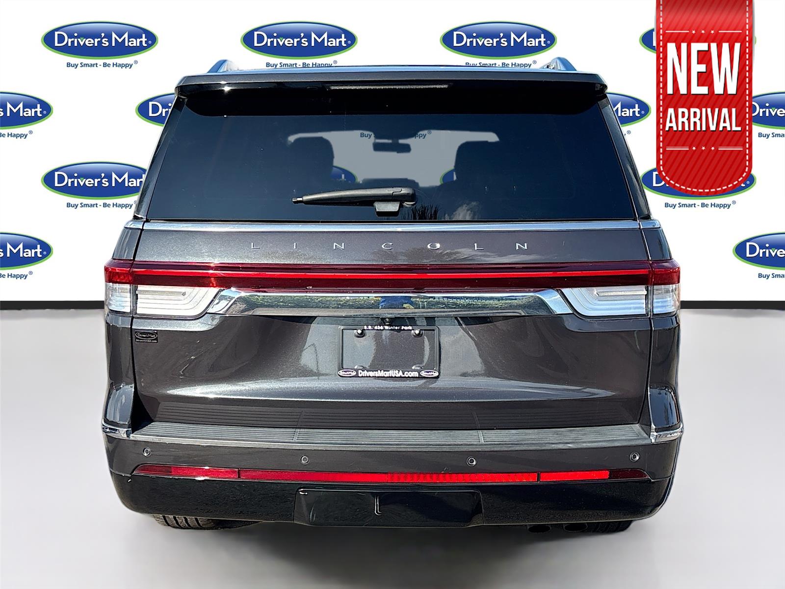 2023 Lincoln Navigator Standard