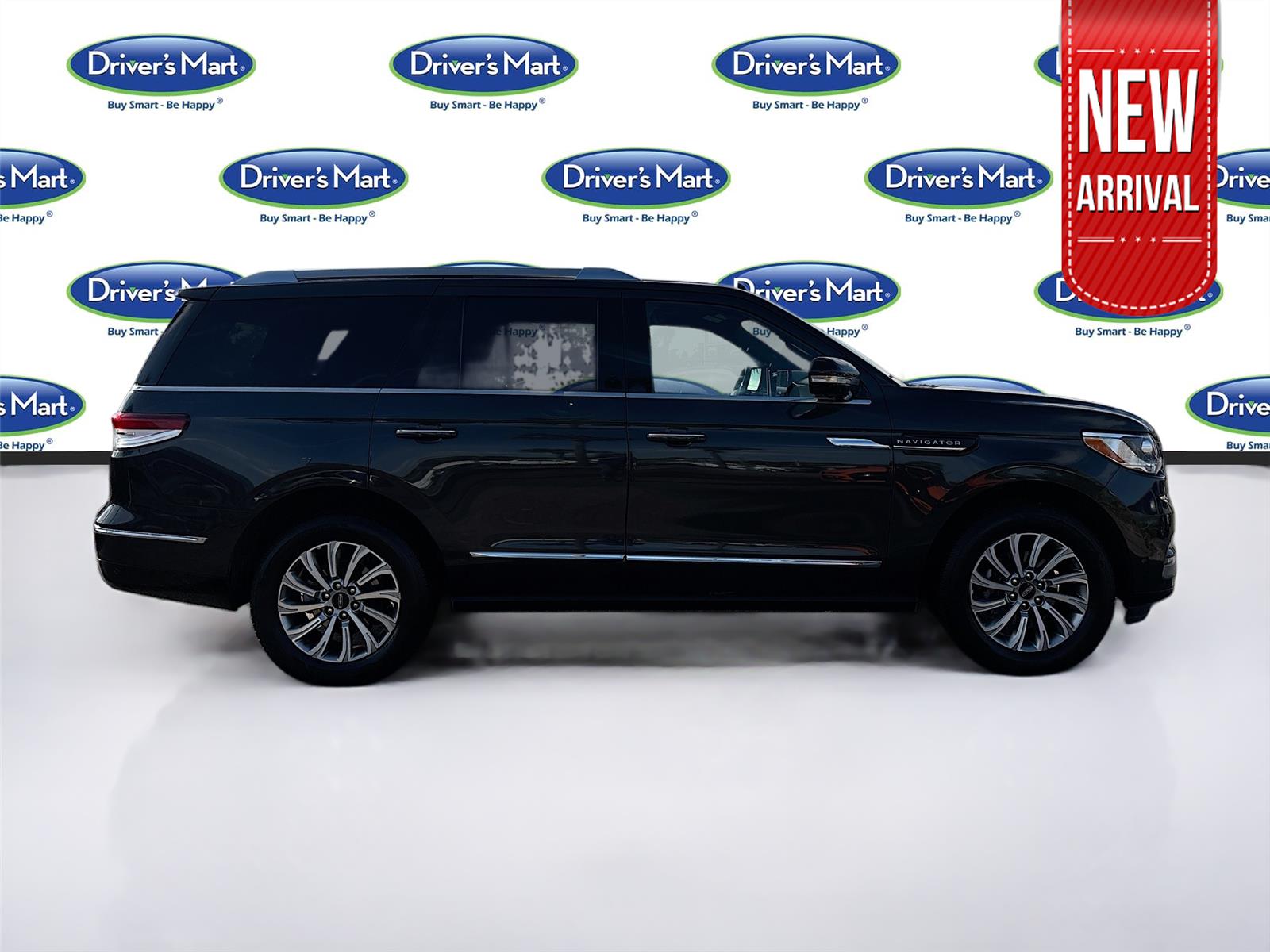 2023 Lincoln Navigator Standard