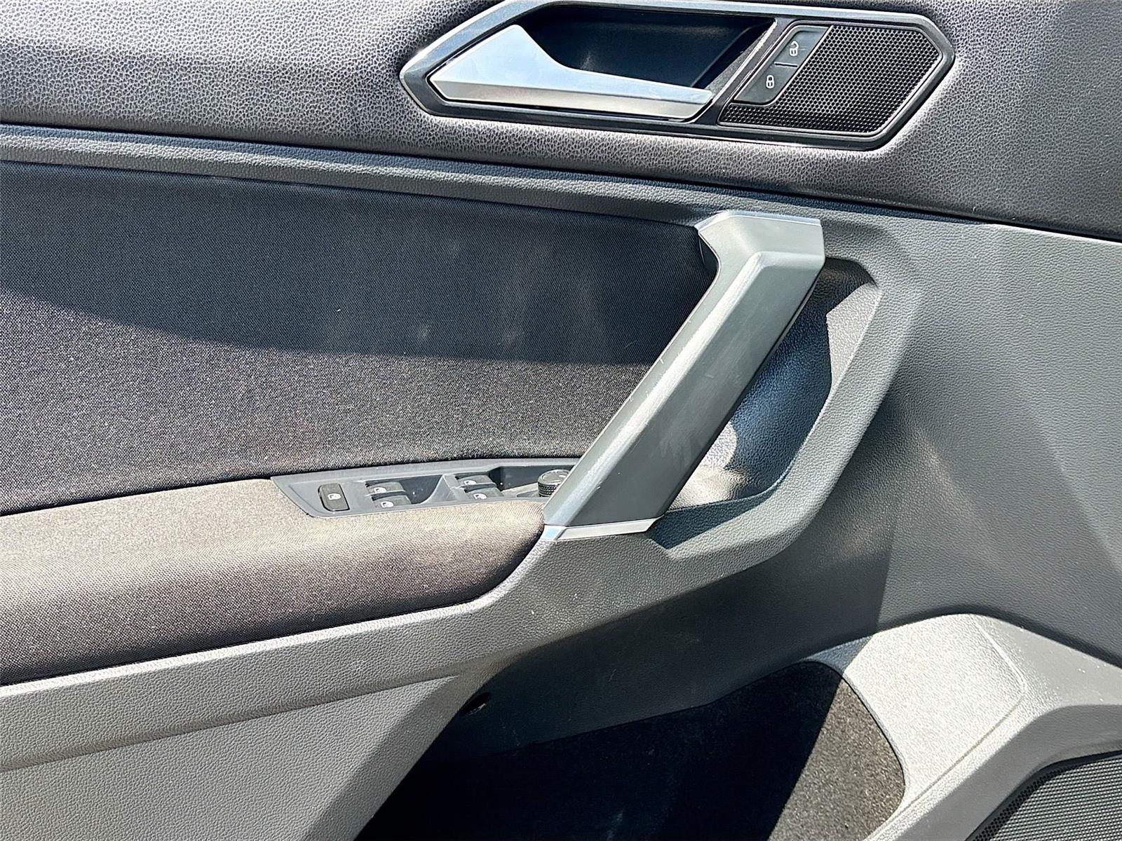 2018 Volkswagen Tiguan S