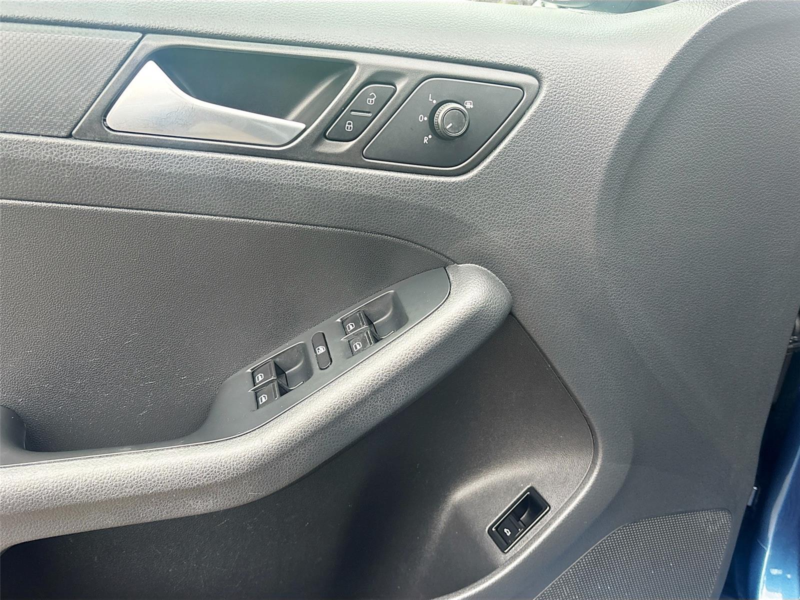 2015 Volkswagen Jetta Sedan 2.0L S