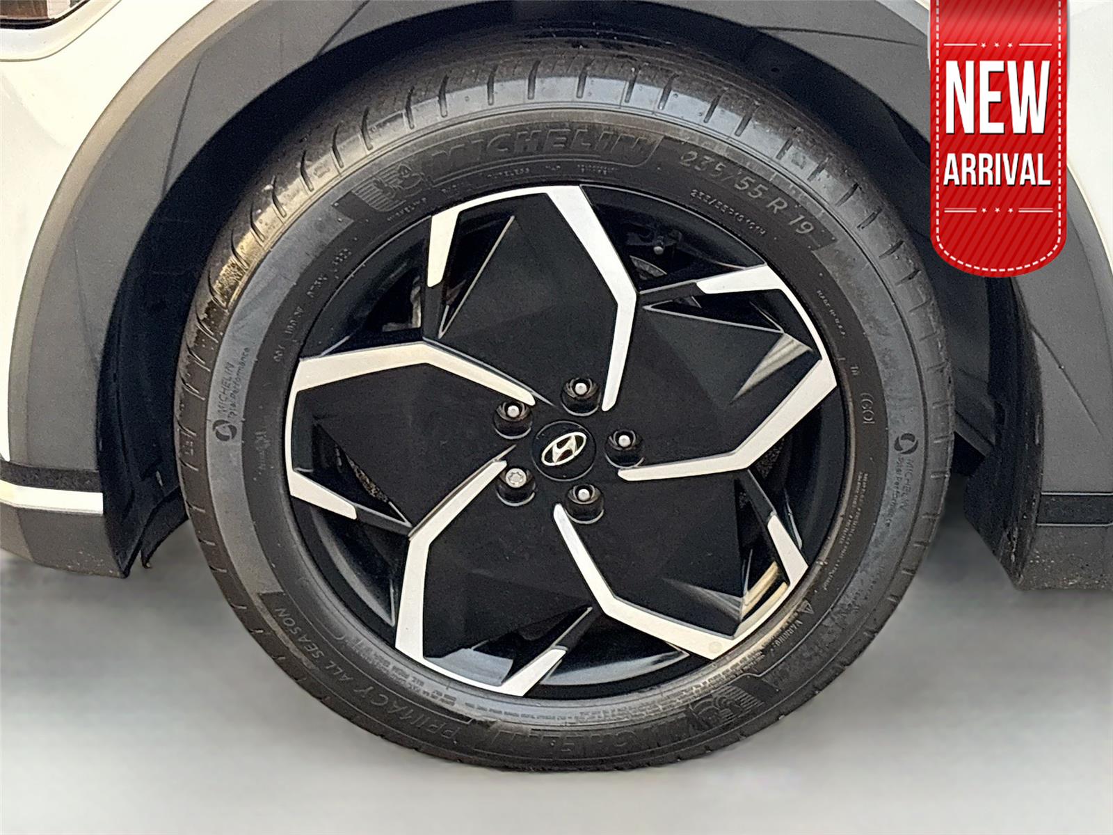 2023 Hyundai IONIQ 5 SE Standard Range