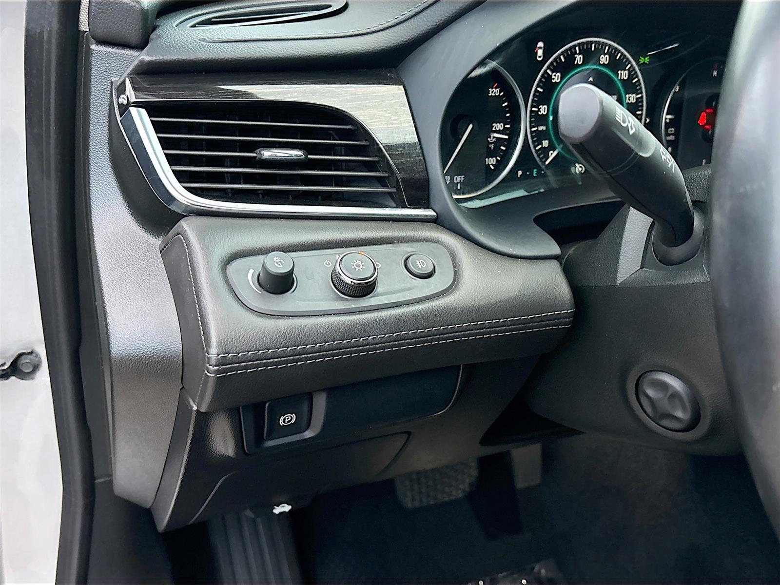 2017 Buick LaCrosse Essence