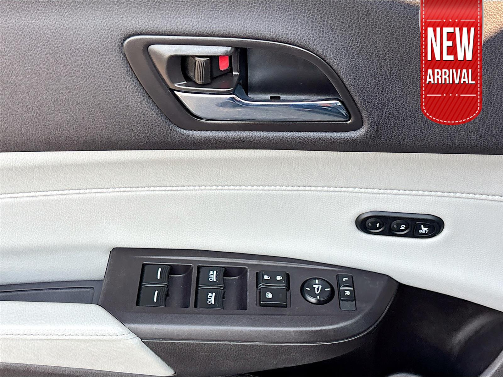 2017 Acura ILX w/Premium Pkg