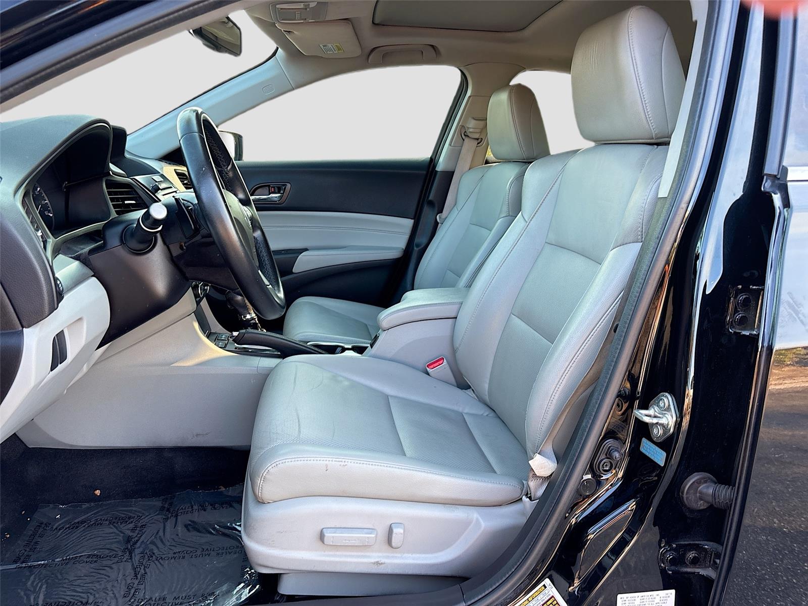 2017 Acura ILX w/Premium Pkg