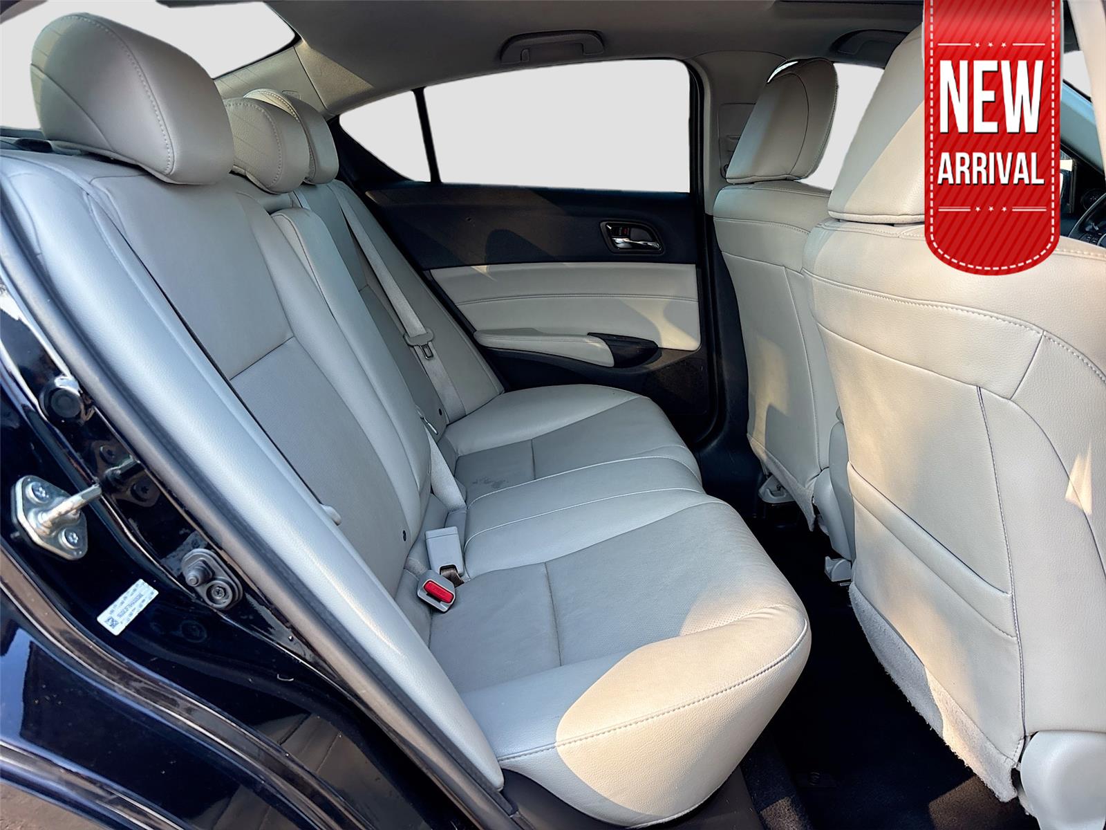 2017 Acura ILX w/Premium Pkg