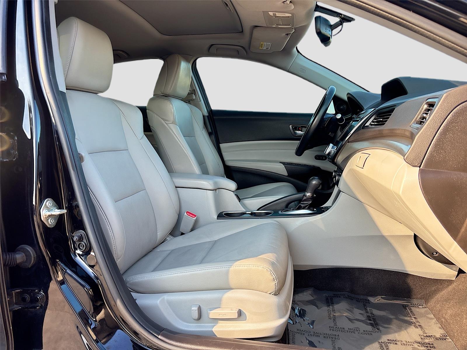 2017 Acura ILX w/Premium Pkg