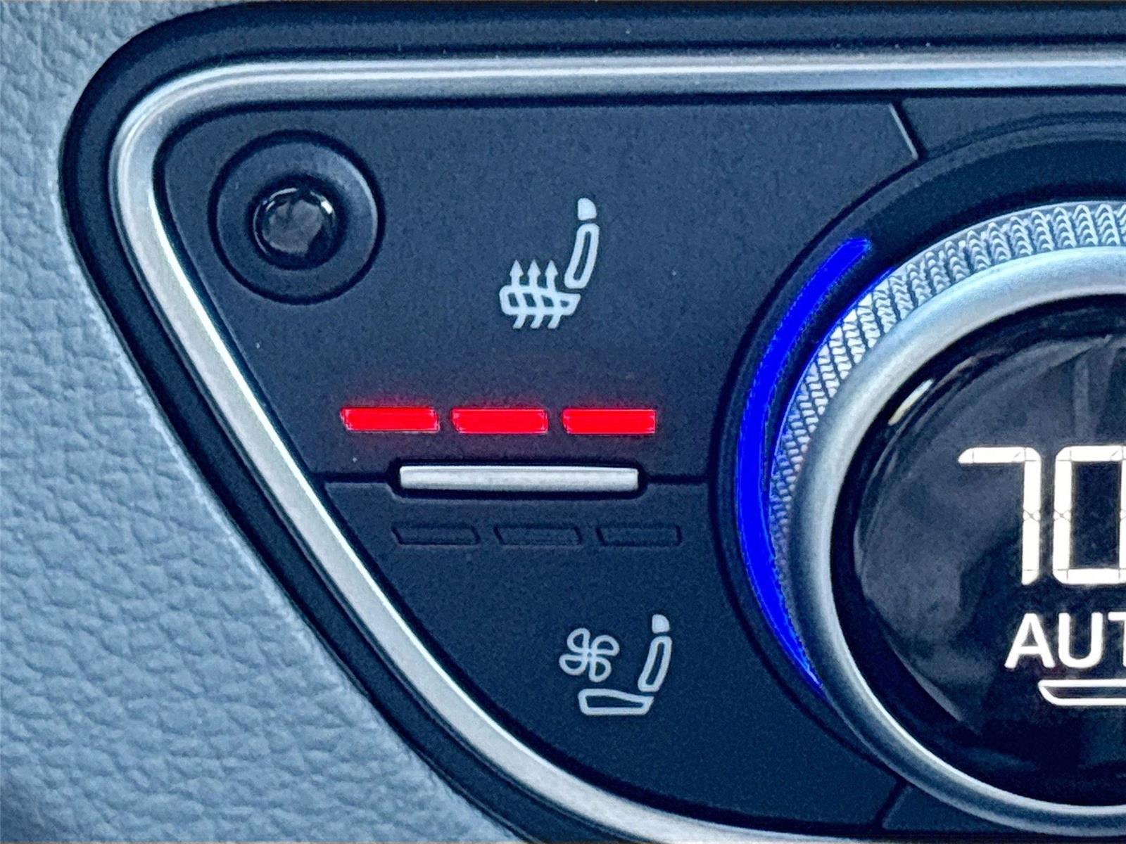 2022 Audi Q5 S line Prestige