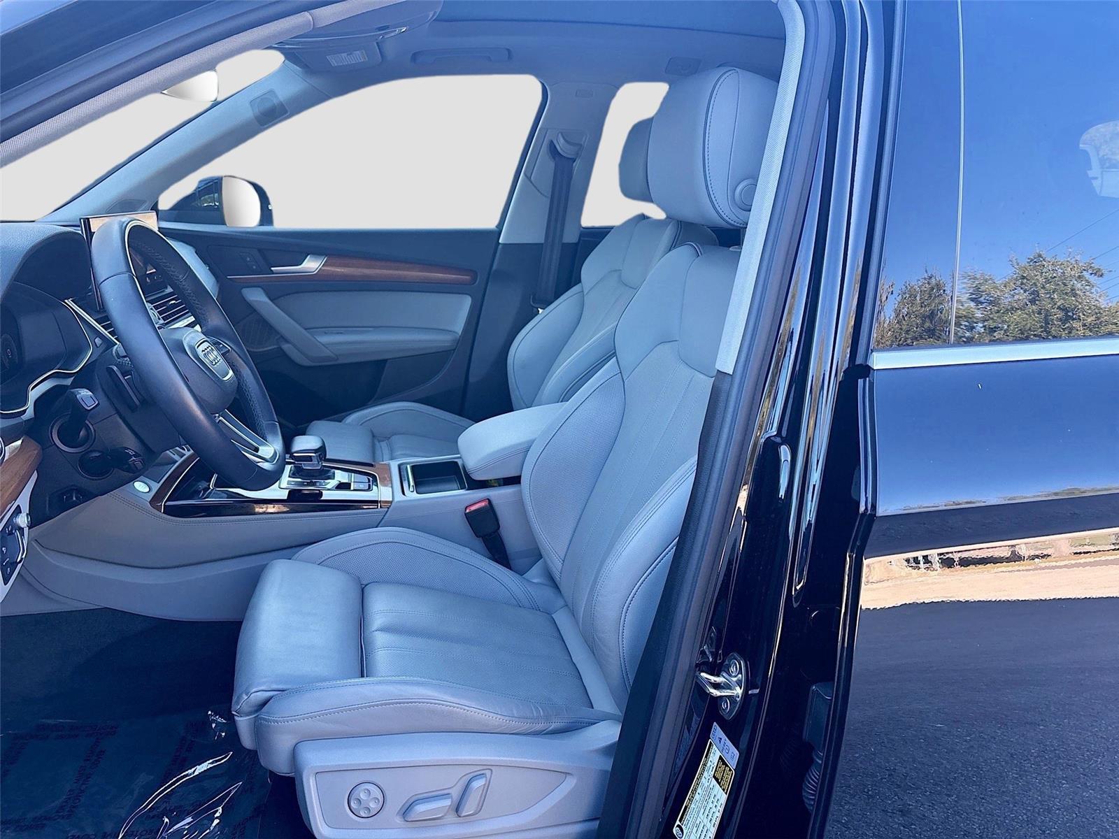 2022 Audi Q5 S line Prestige