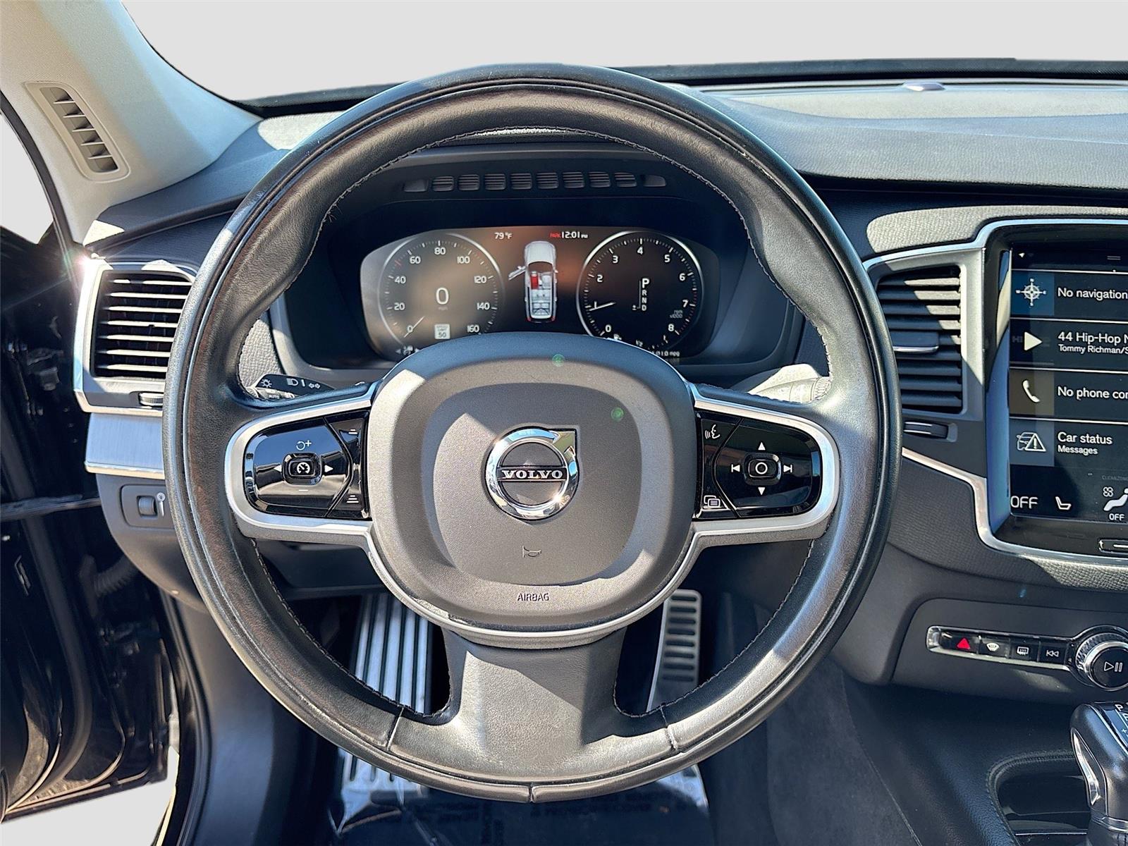 2021 Volvo XC90 Momentum