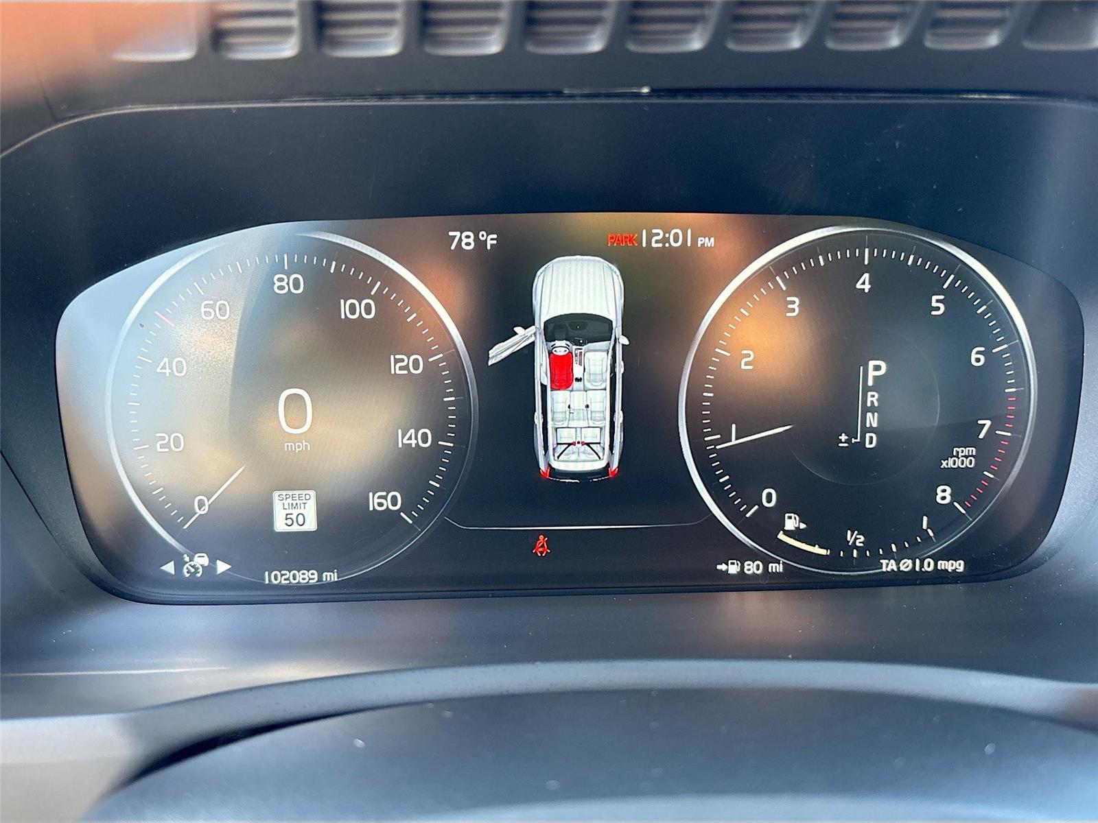 2021 Volvo XC90 Momentum