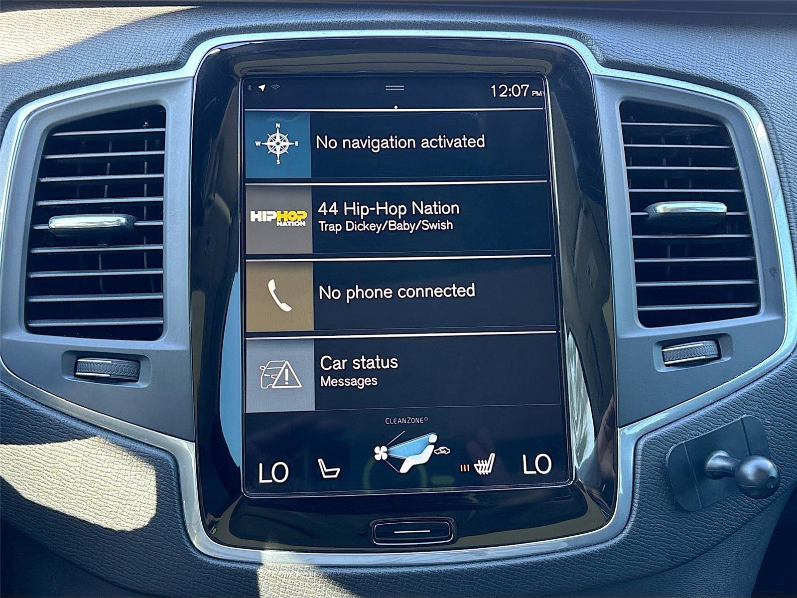 2021 Volvo XC90 Momentum