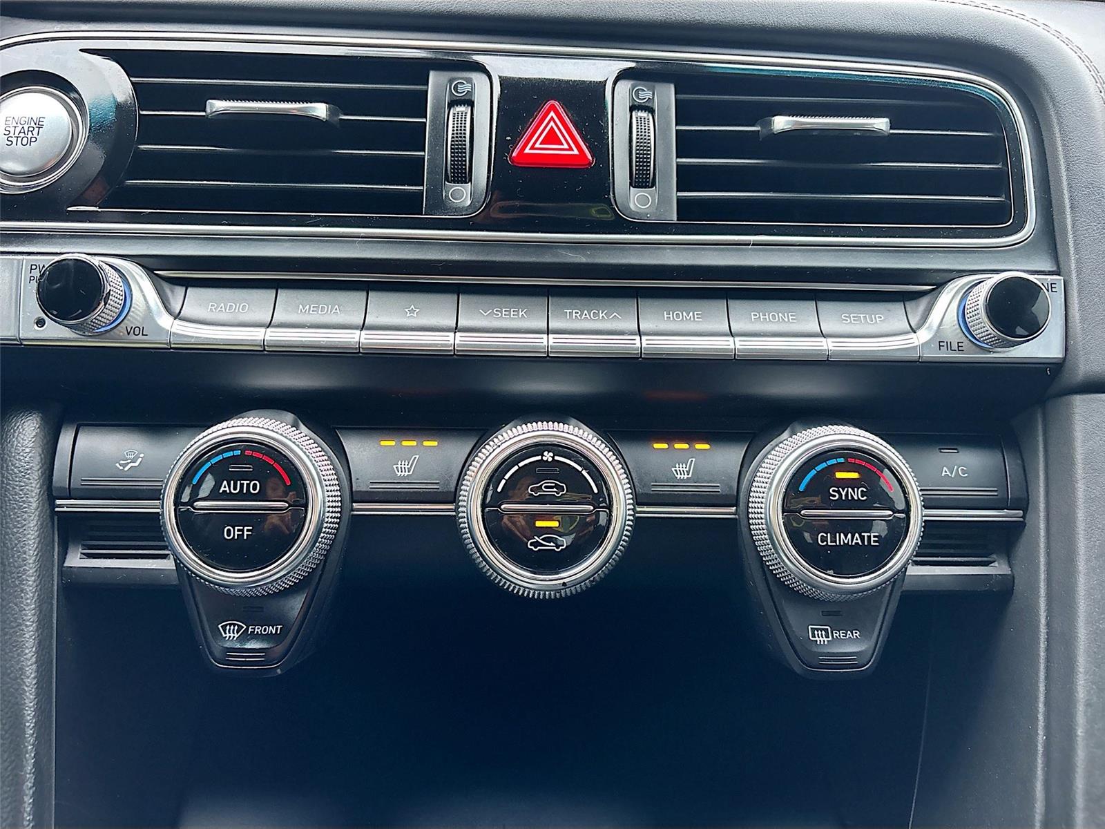 2021 Genesis G70 2.0T