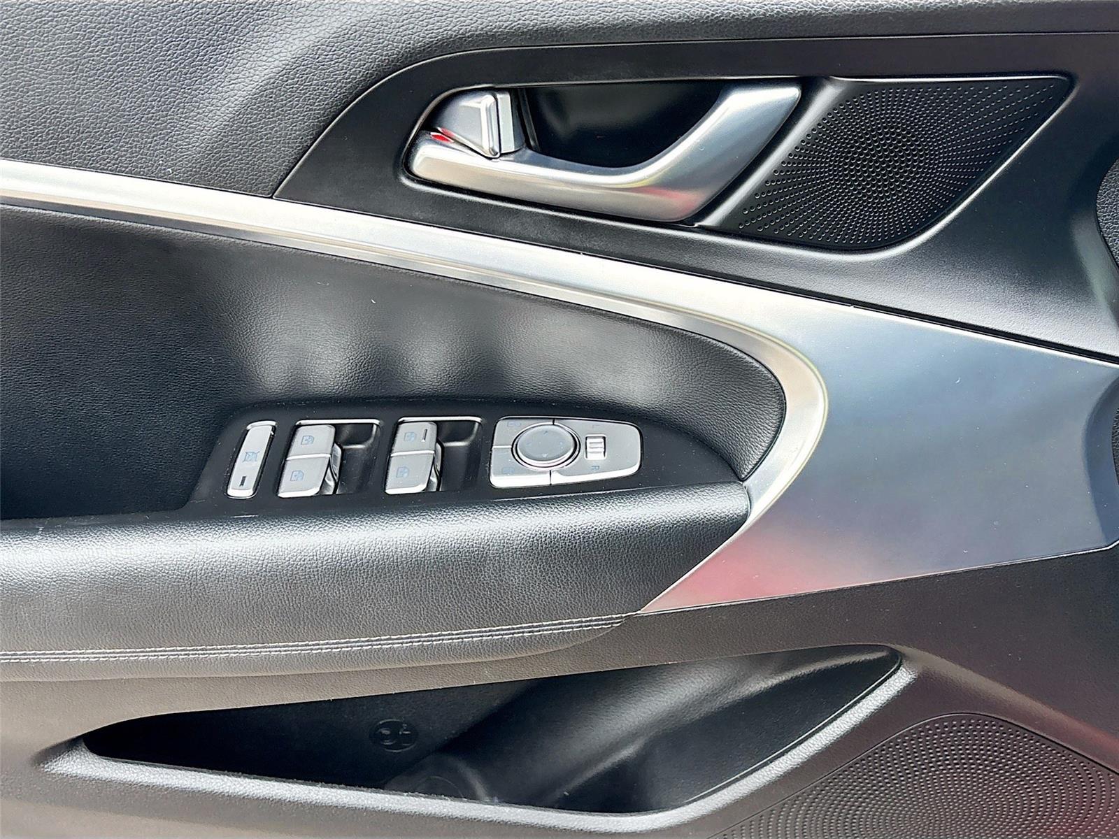 2021 Genesis G70 2.0T