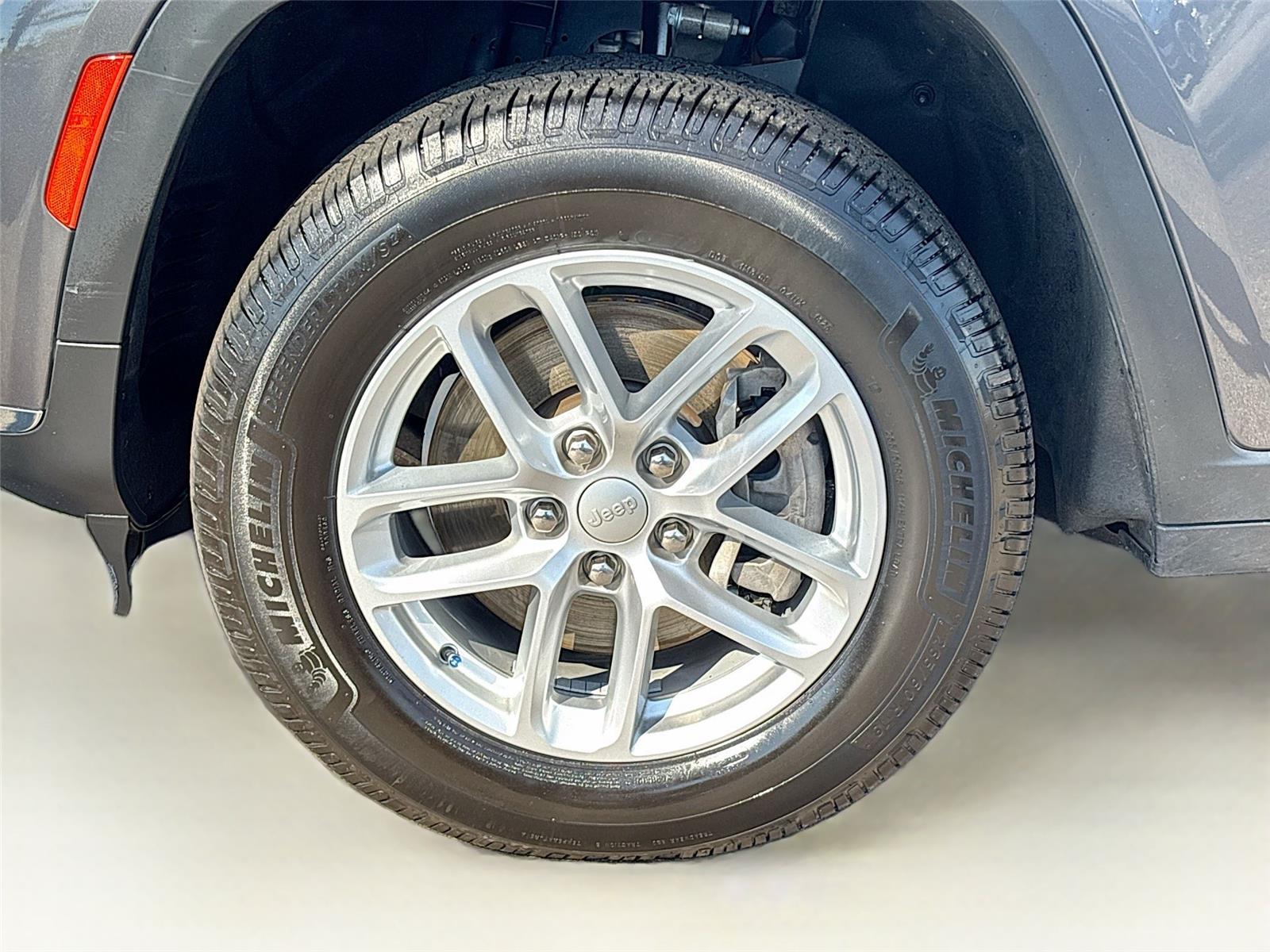 2021 Jeep Grand Cherokee L Laredo