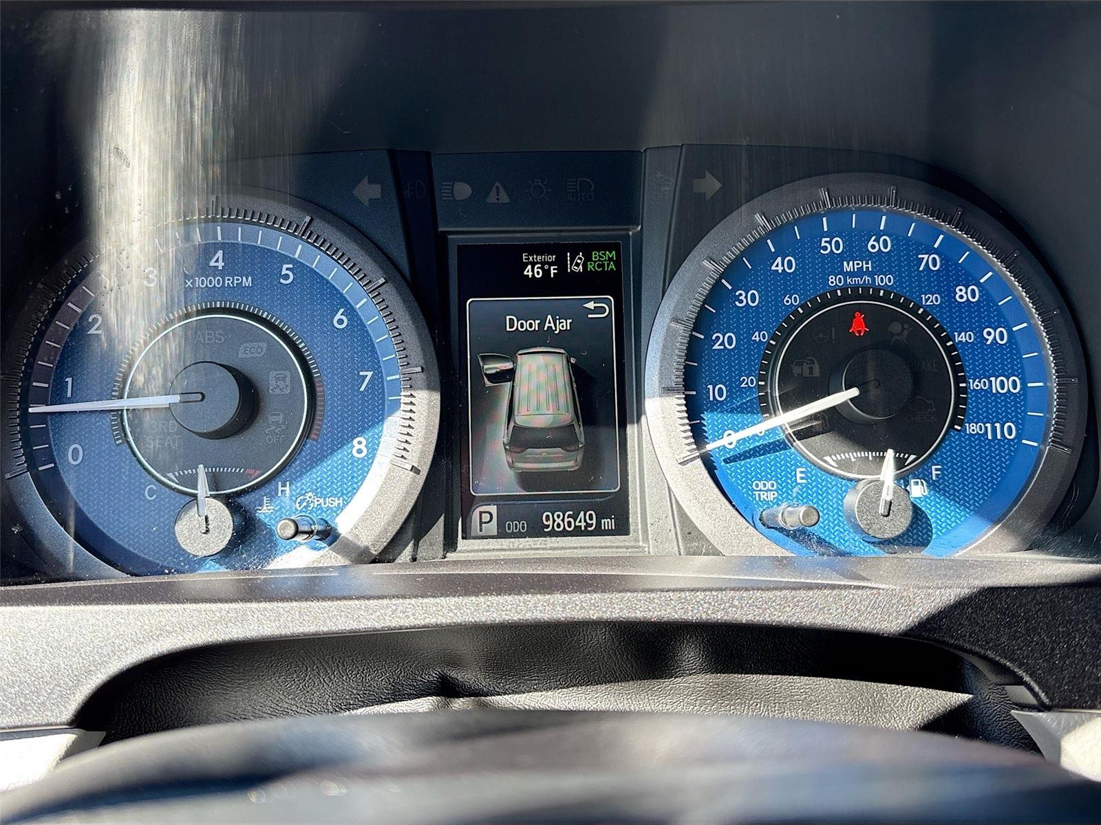 2020 Toyota Sienna XLE 7-Passenger Auto Access Seat