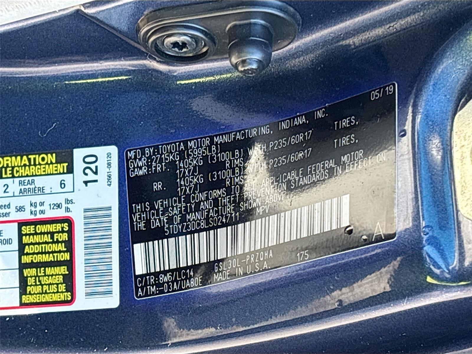 2020 Toyota Sienna XLE 7-Passenger Auto Access Seat