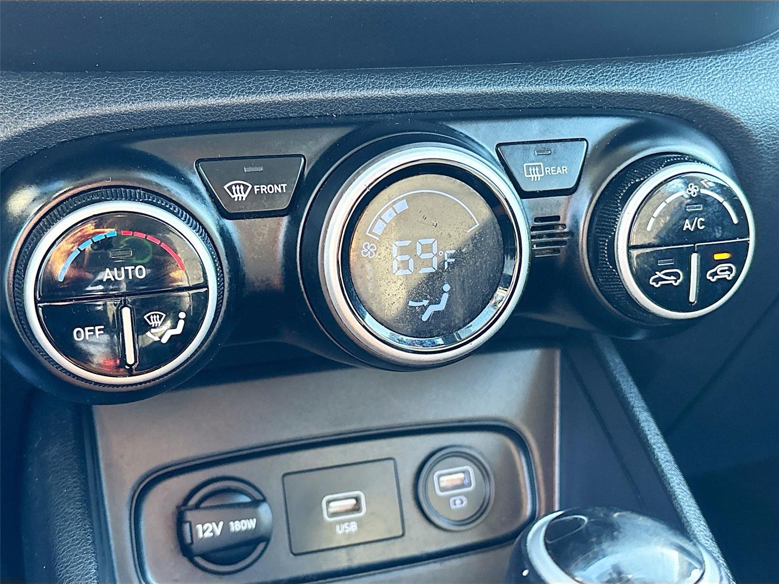 2021 Hyundai Venue SEL