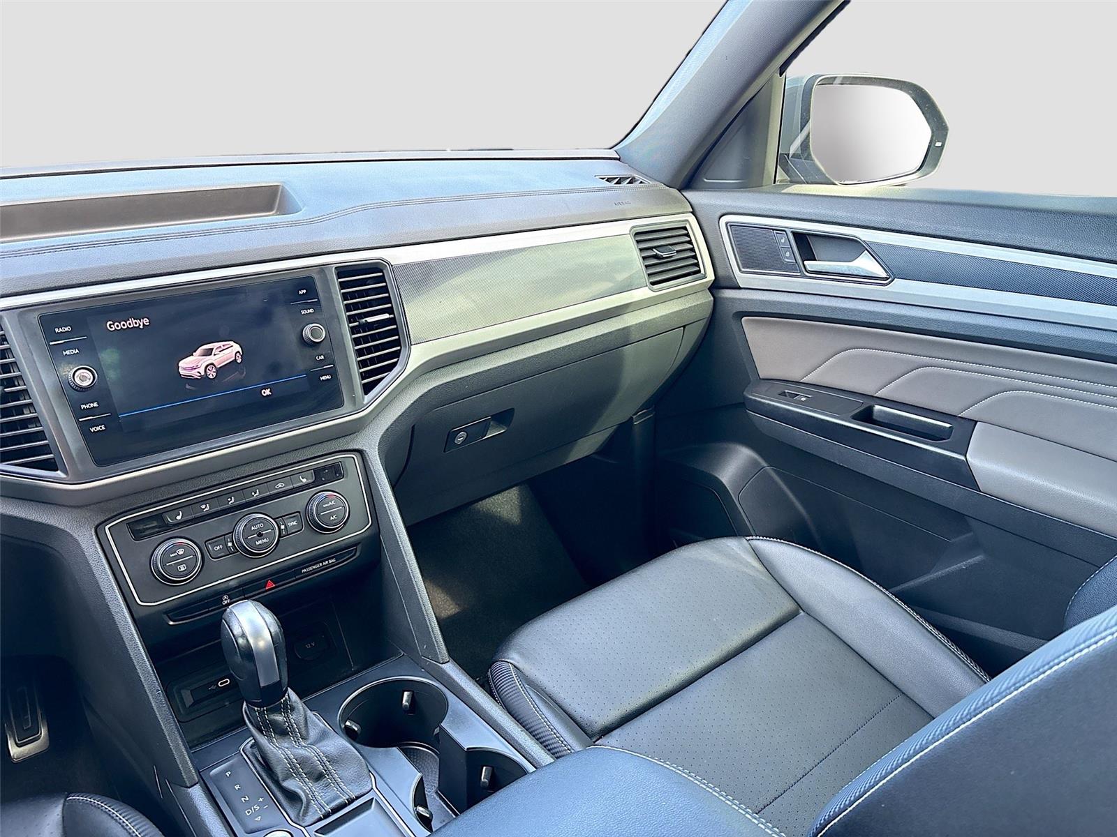 2021 Volkswagen Atlas Cross Sport 3.6L V6 SE w/Technology R-Line