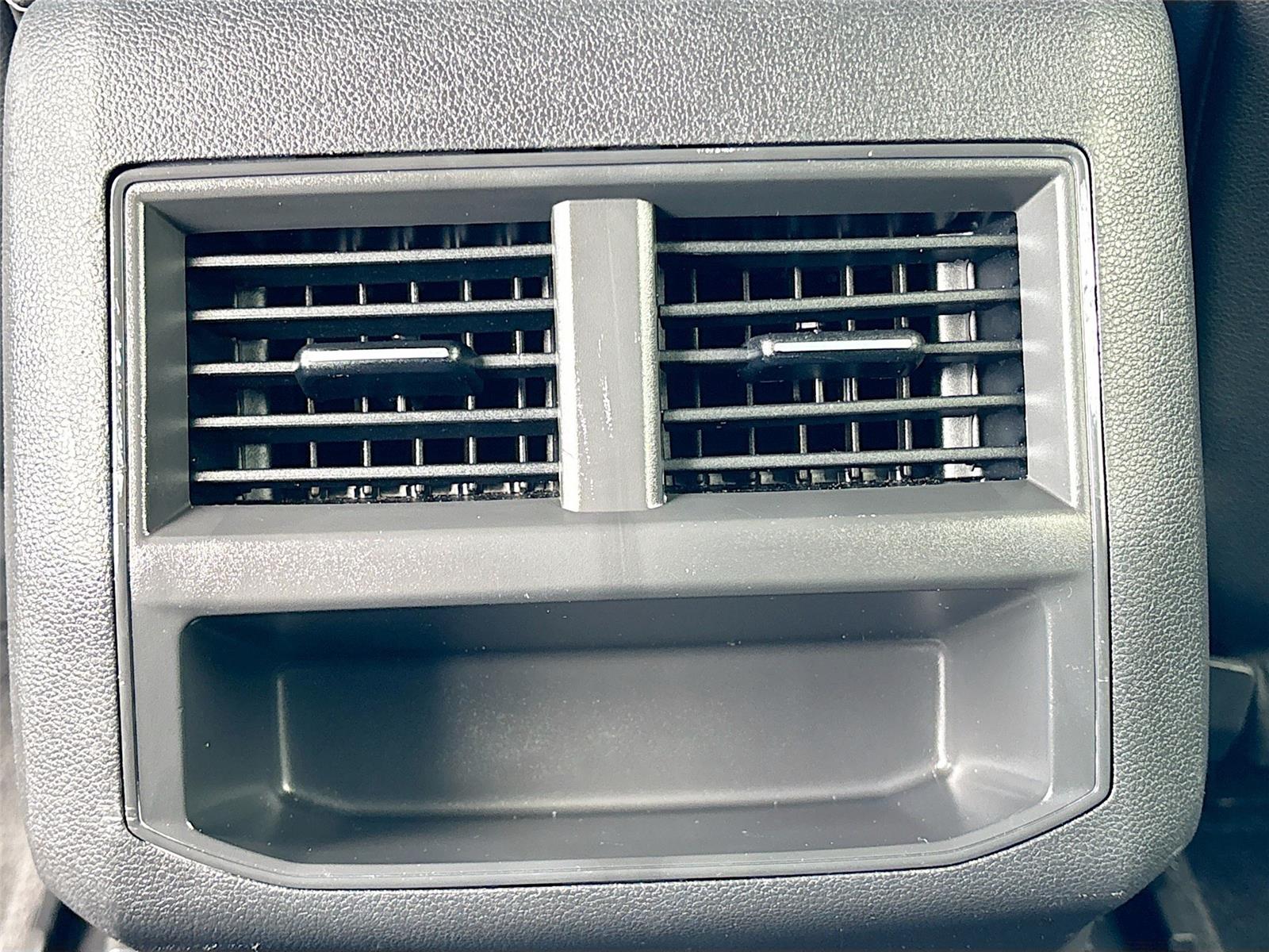 2021 Volkswagen Atlas Cross Sport 3.6L V6 SE w/Technology R-Line