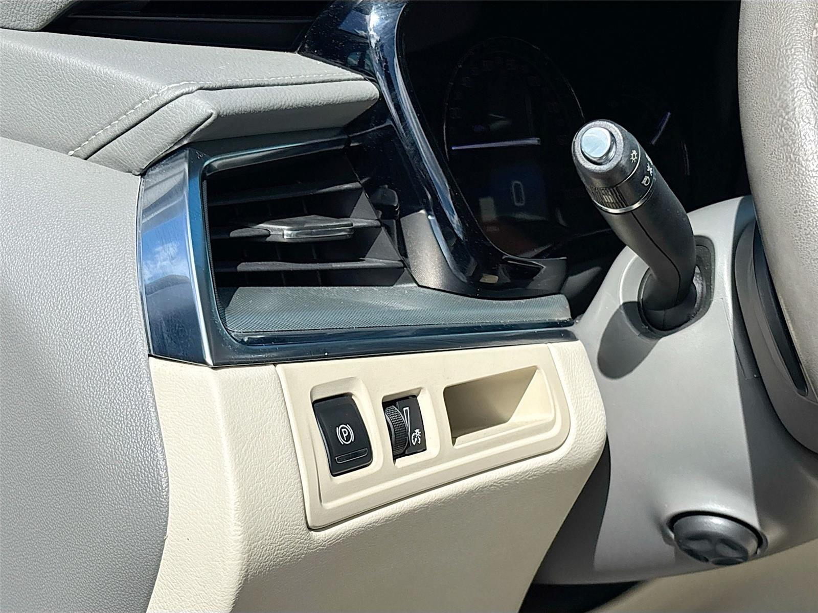 2017 Cadillac XT5 Luxury FWD