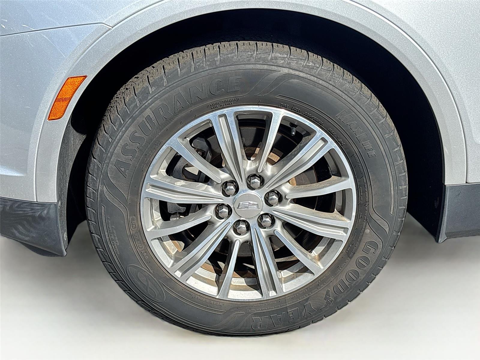 2017 Cadillac XT5 Luxury FWD