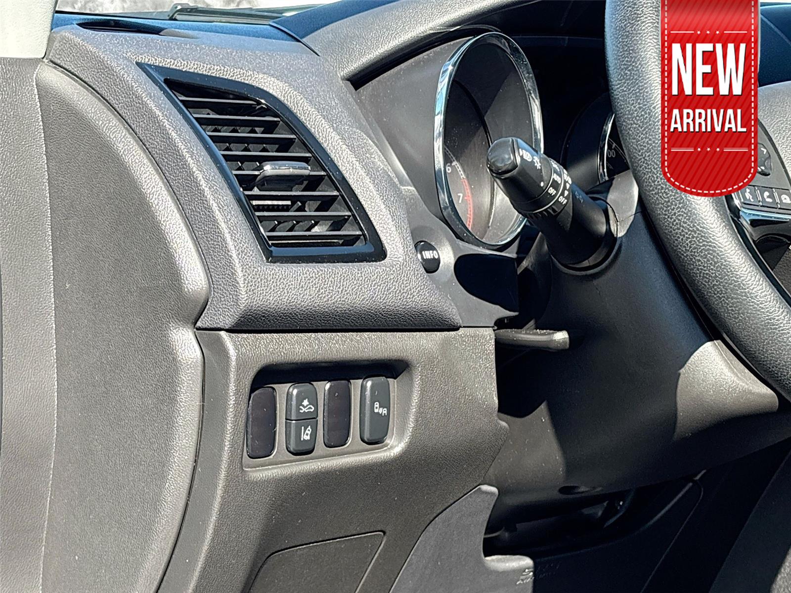 2024 Mitsubishi Outlander Sport ES