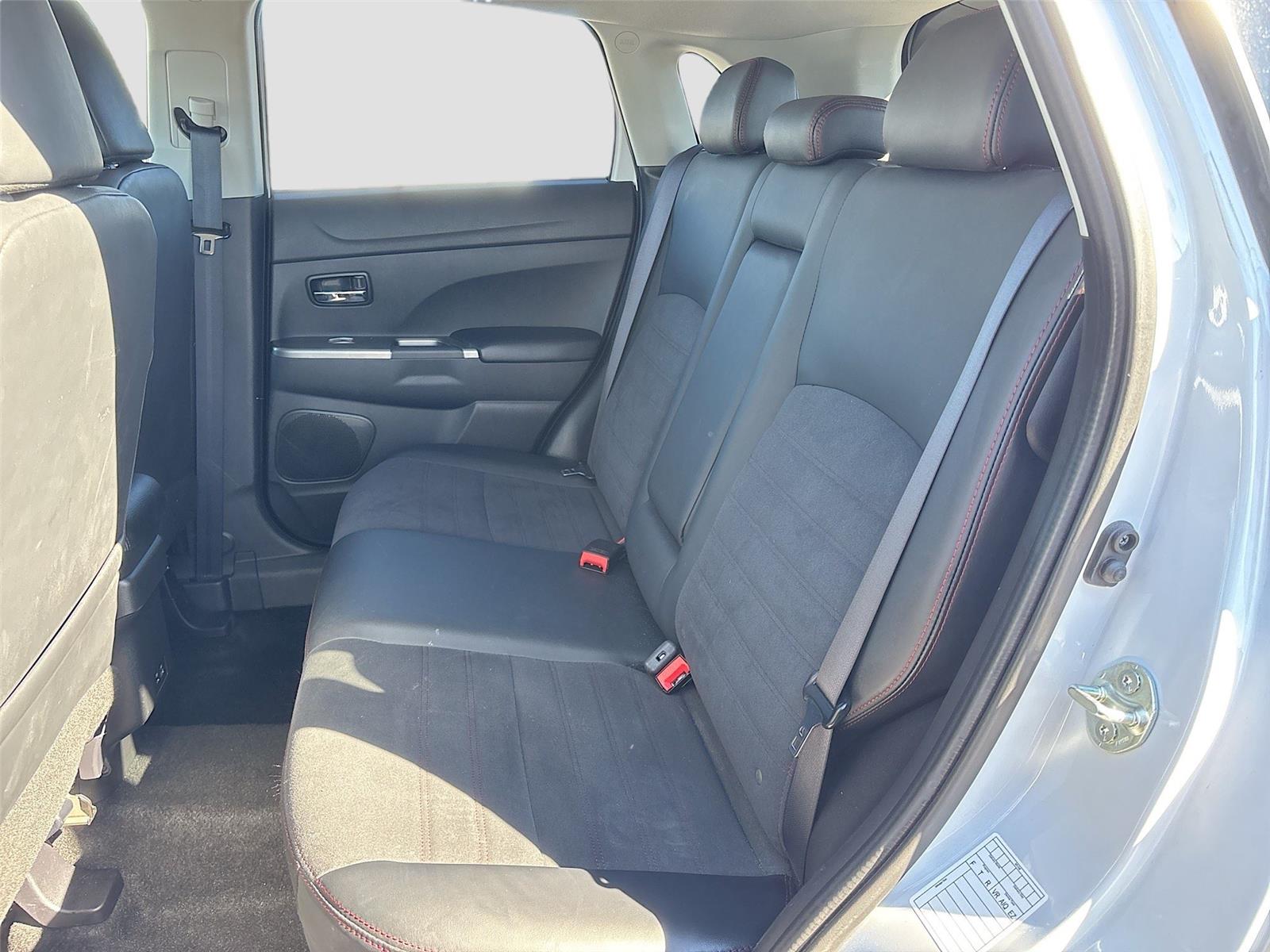 2024 Mitsubishi Outlander Sport ES