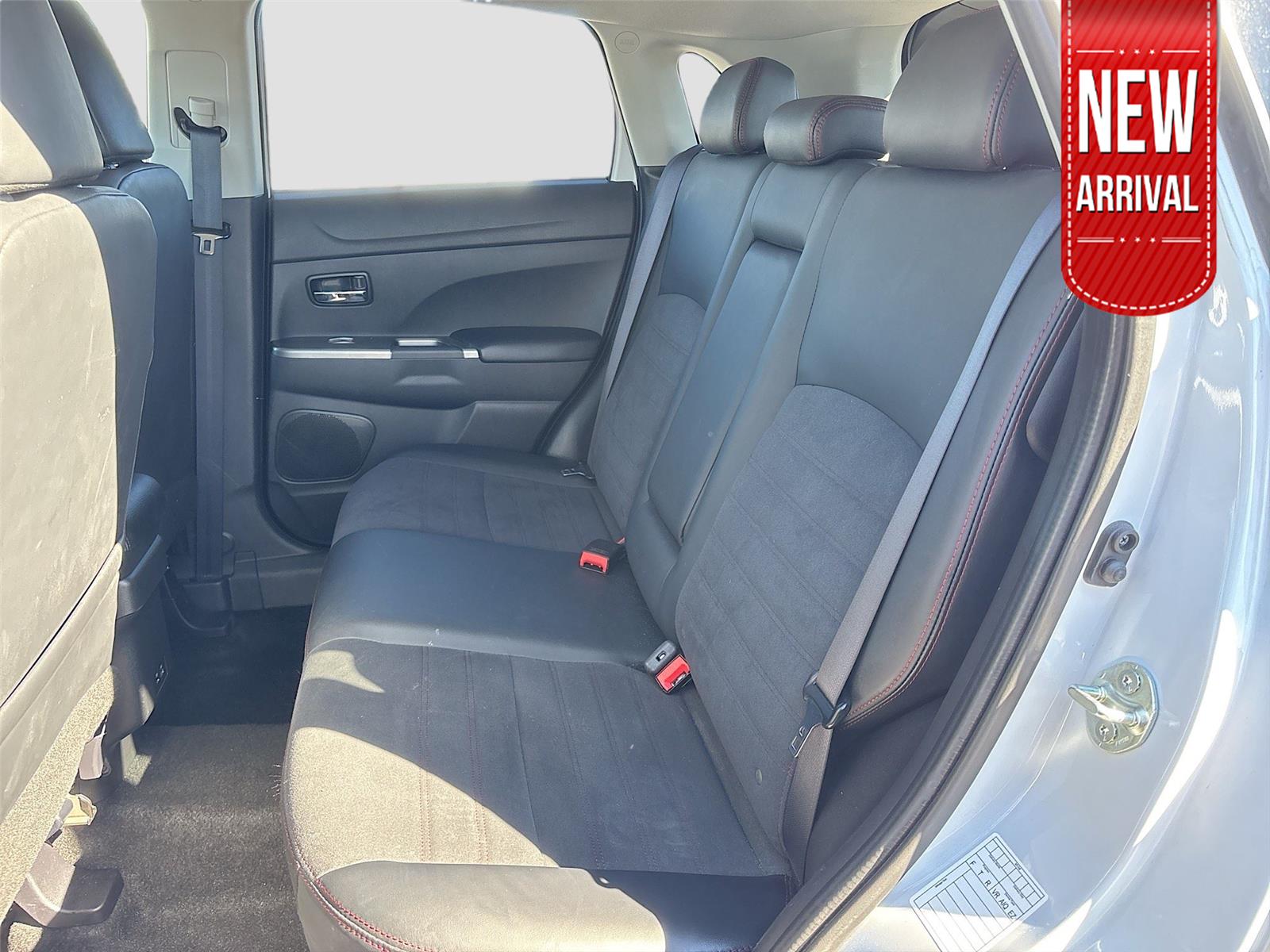 2024 Mitsubishi Outlander Sport ES