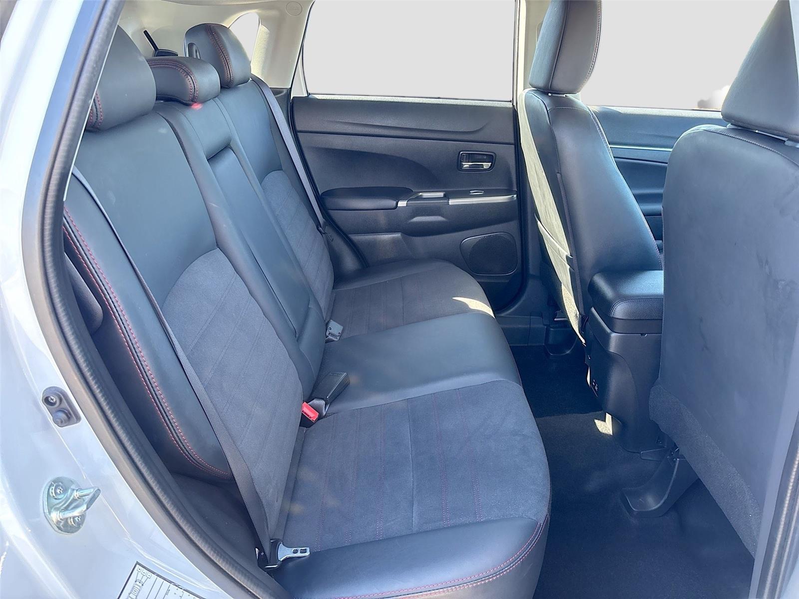 2024 Mitsubishi Outlander Sport ES