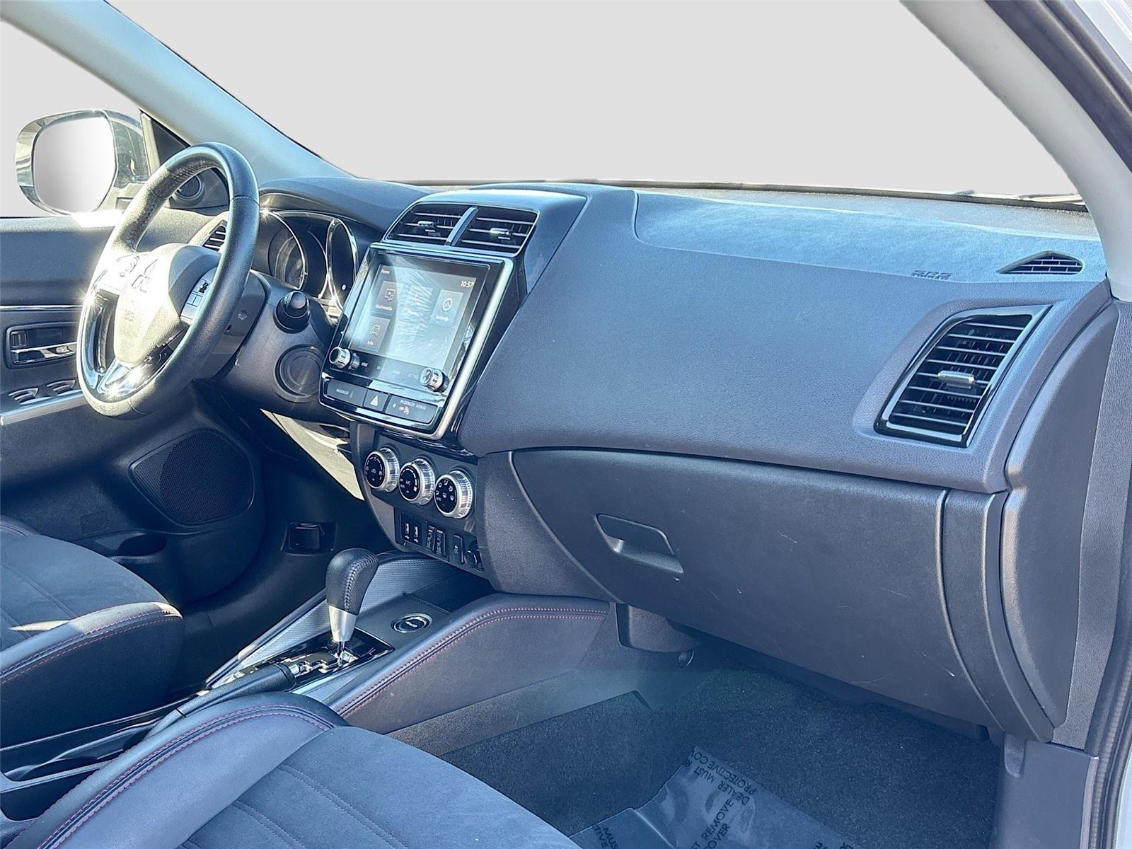 2024 Mitsubishi Outlander Sport ES