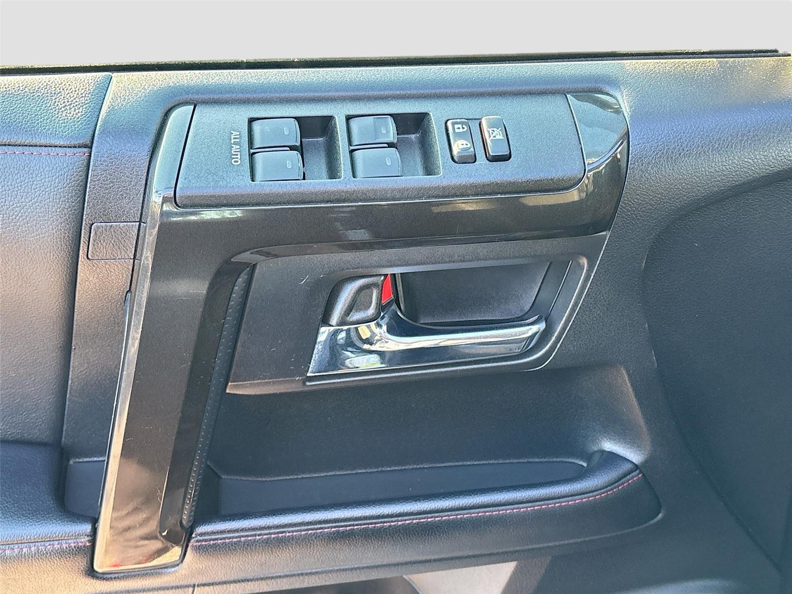 2024 Toyota 4Runner TRD Off-Road