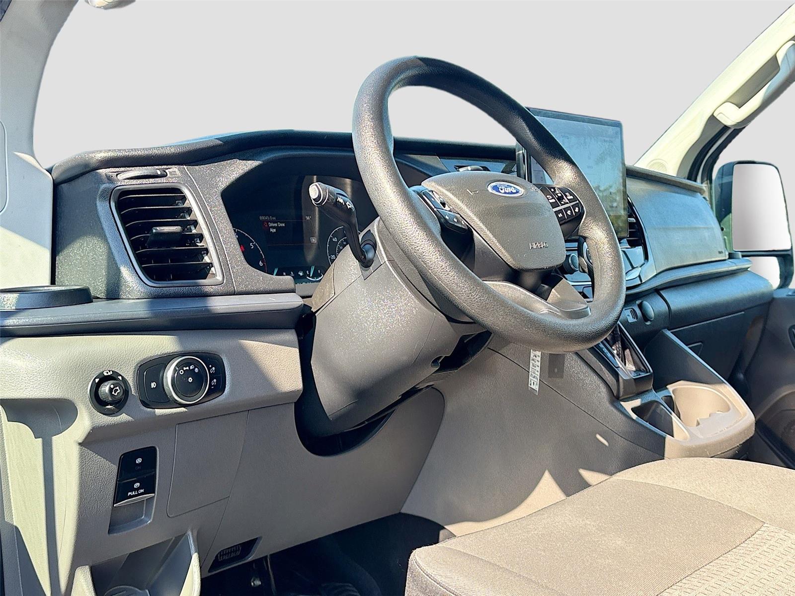 2023 Ford Transit 350 XLT