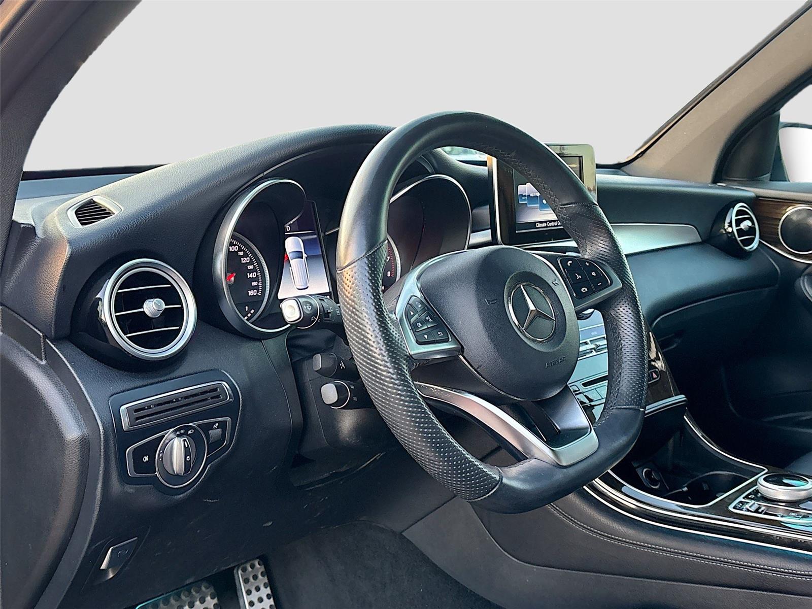 2019 MERCEDES-BEN GLC 300