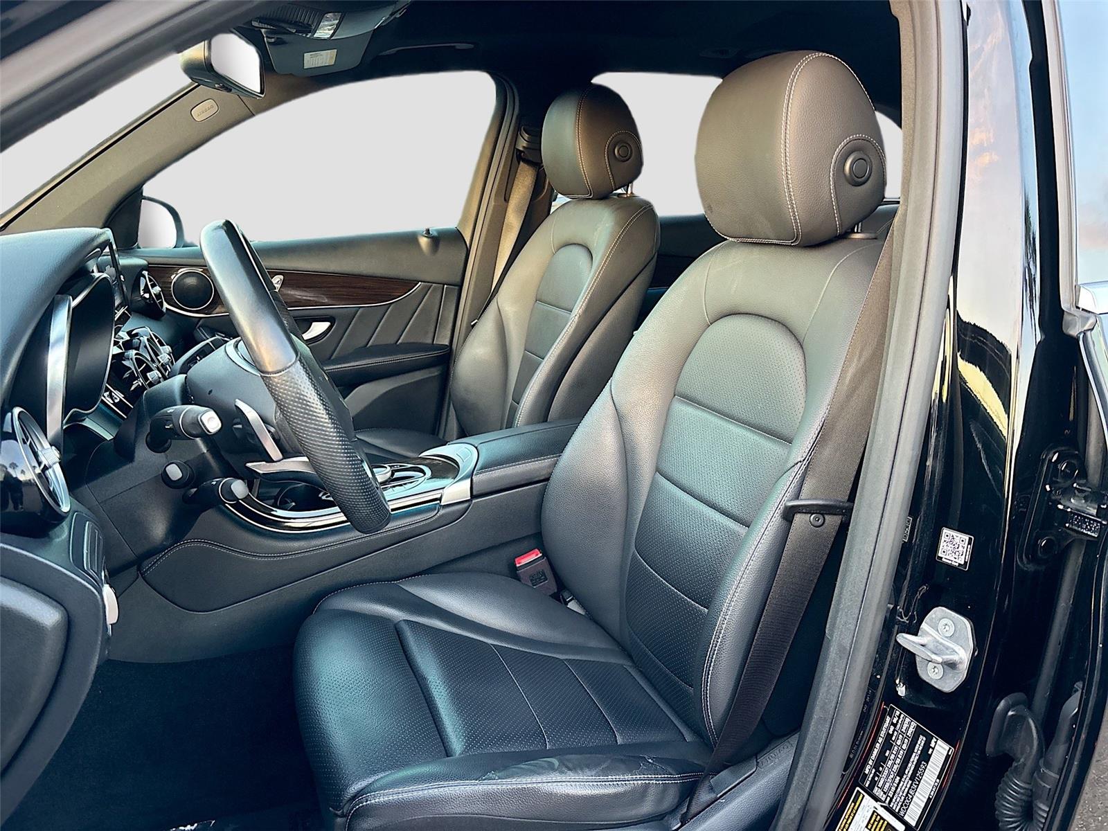 2019 MERCEDES-BEN GLC 300