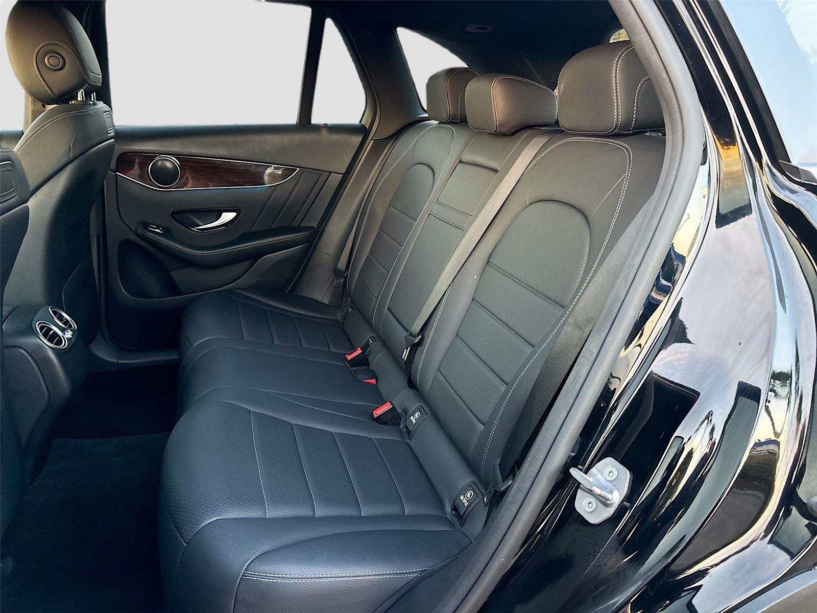 2019 MERCEDES-BEN GLC 300