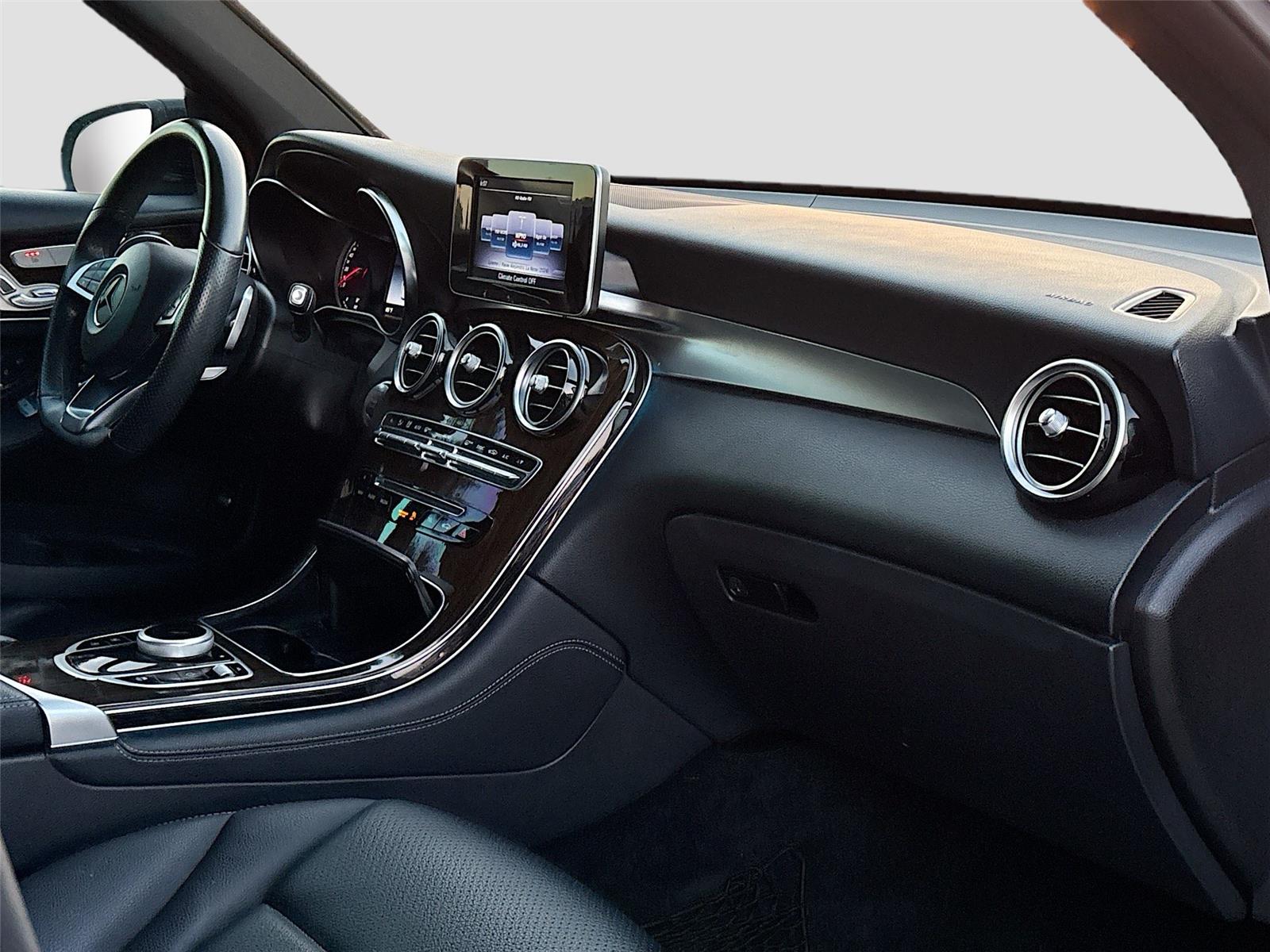 2019 MERCEDES-BEN GLC 300